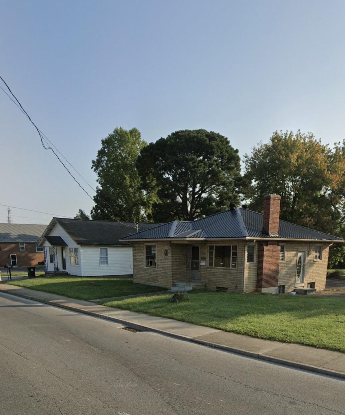 1019 S Main Street Property Photo 3