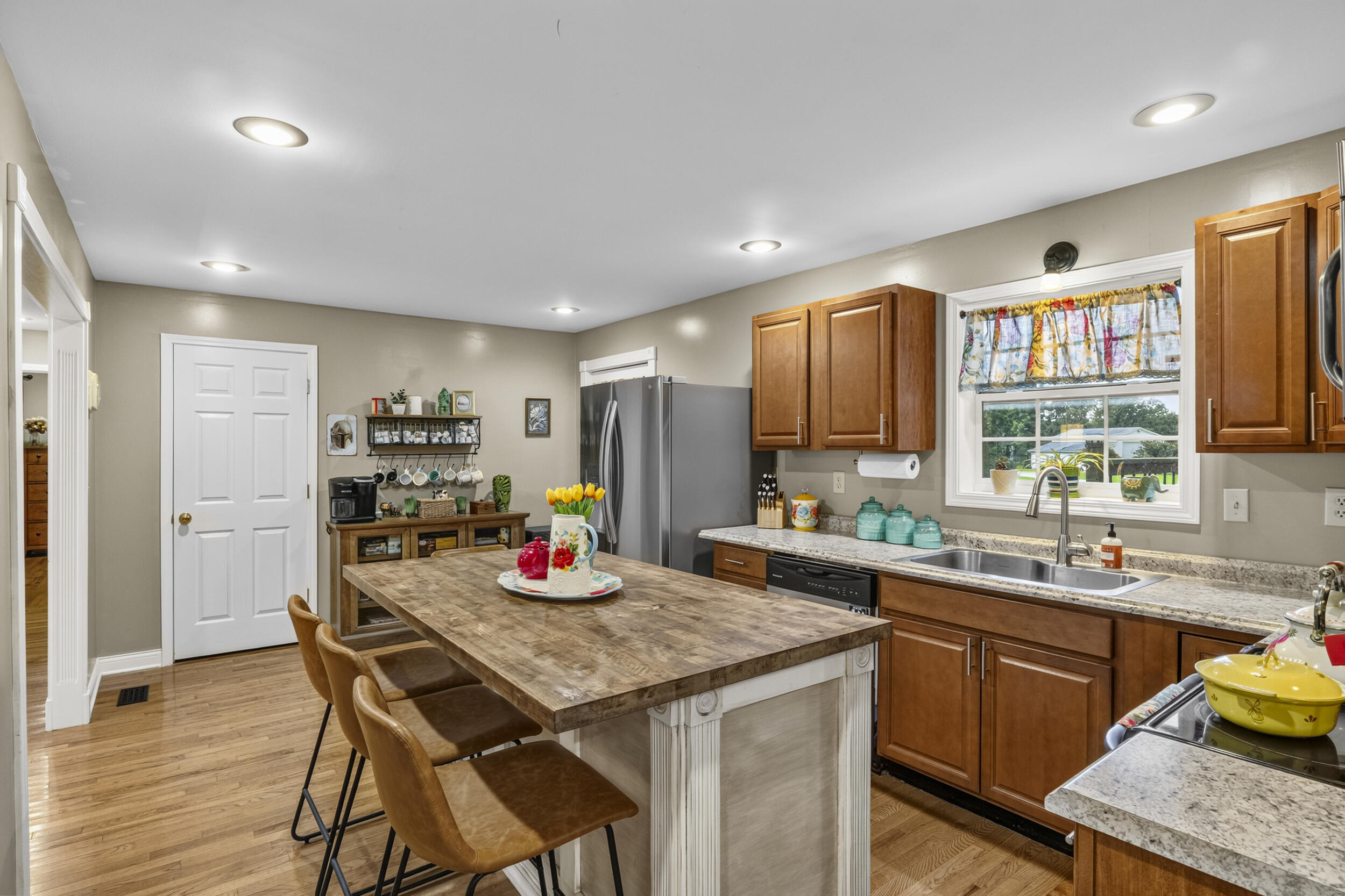 376 Oak Ridge Road Property Photo 13