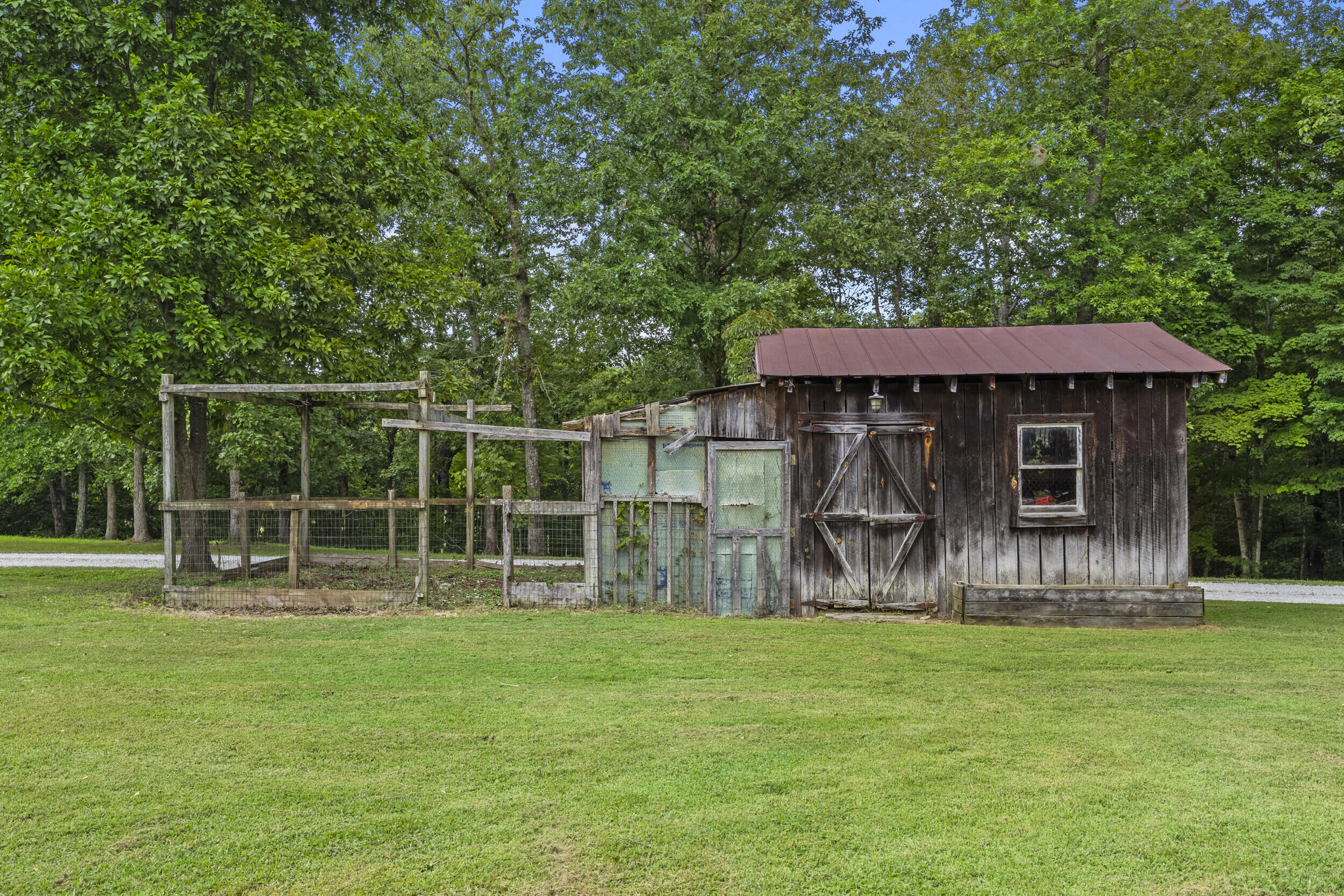 376 Oak Ridge Road Property Photo 37