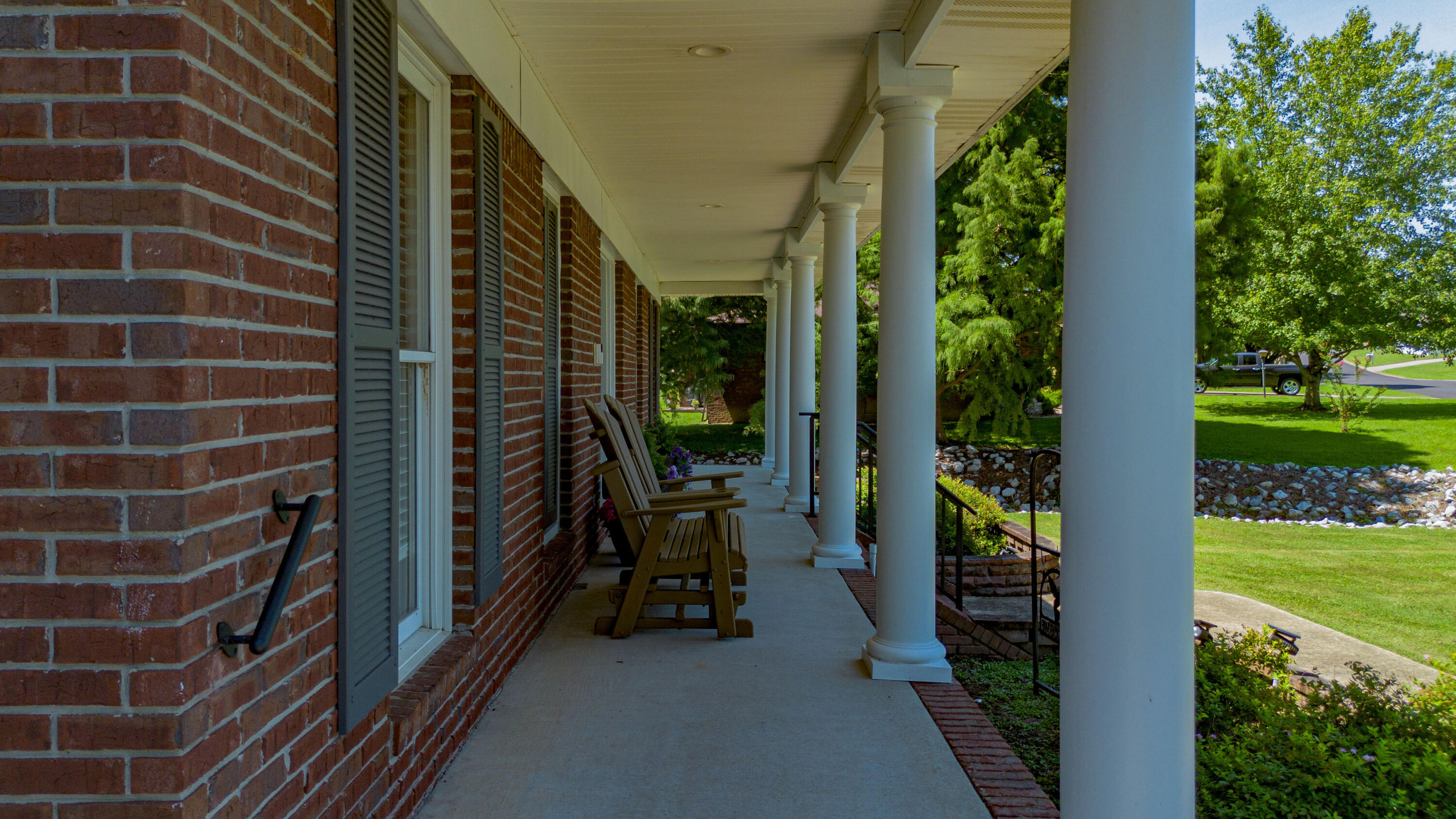 446 Carson Way Way Property Photo 4