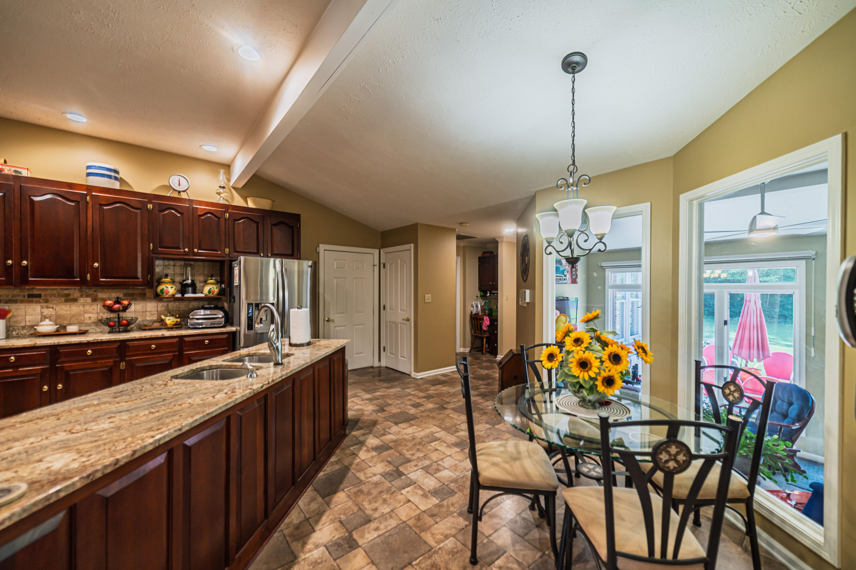 446 Carson Way Way Property Photo 11