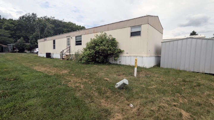 546 Constitution Drive Property Photo 3