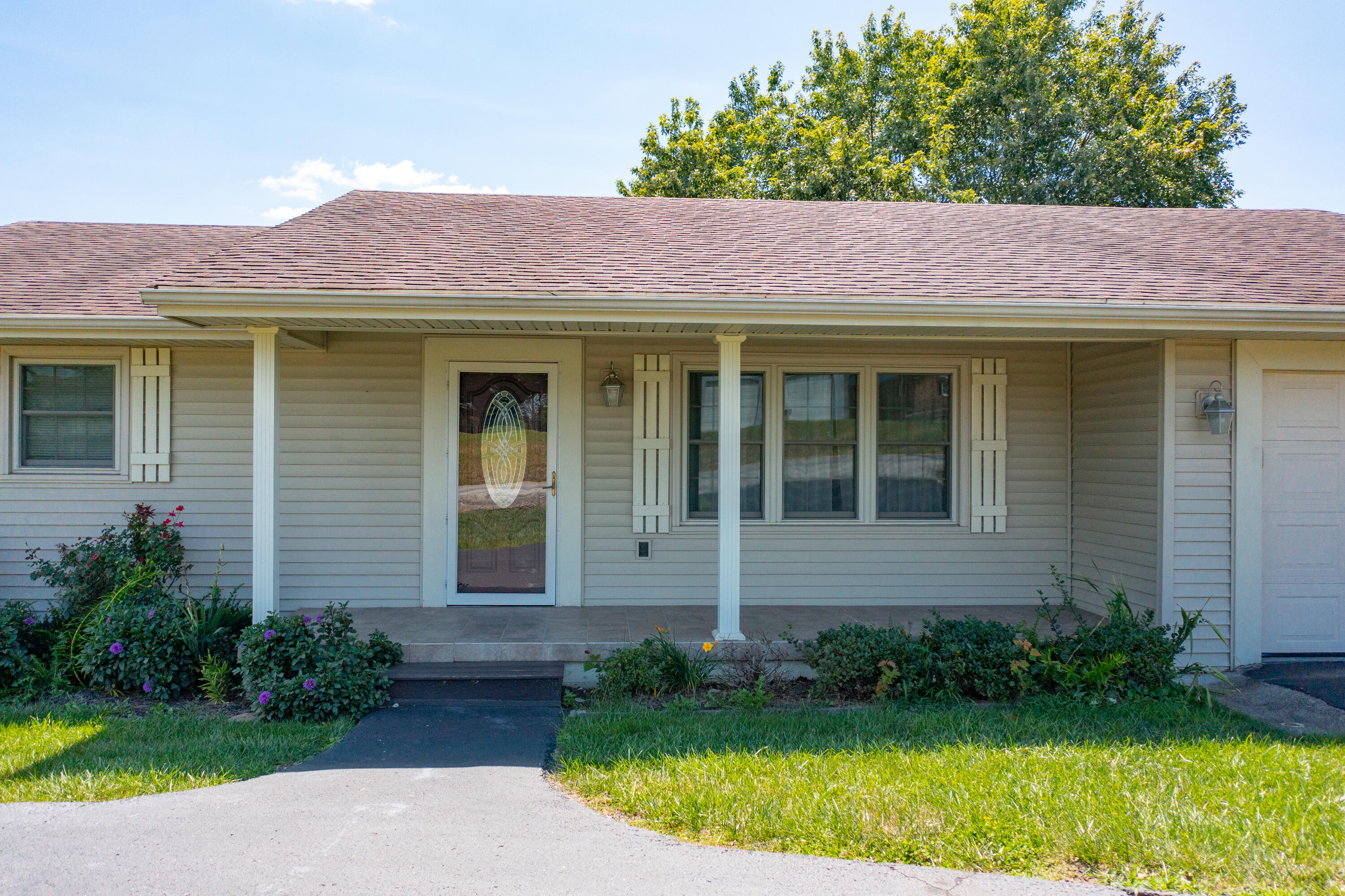 561 Old Whitley Road Property Photo 16