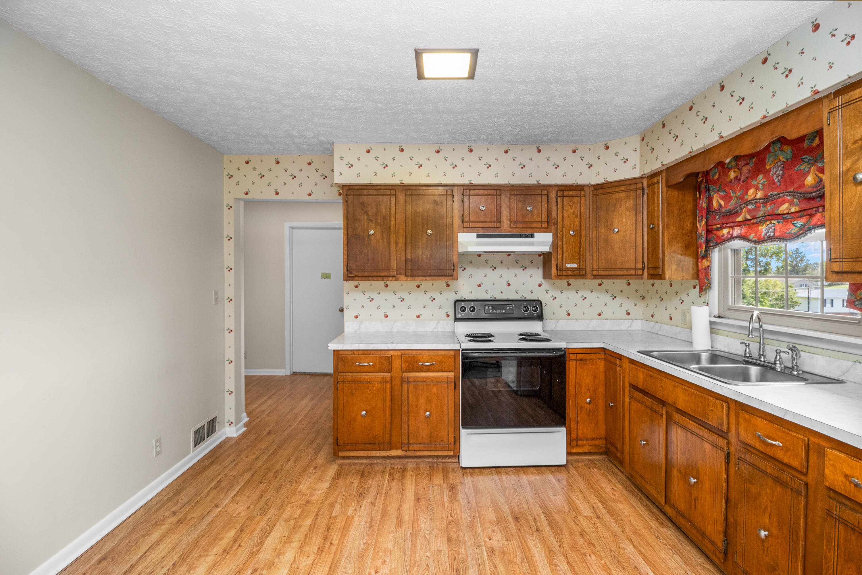 561 Old Whitley Road Property Photo 23