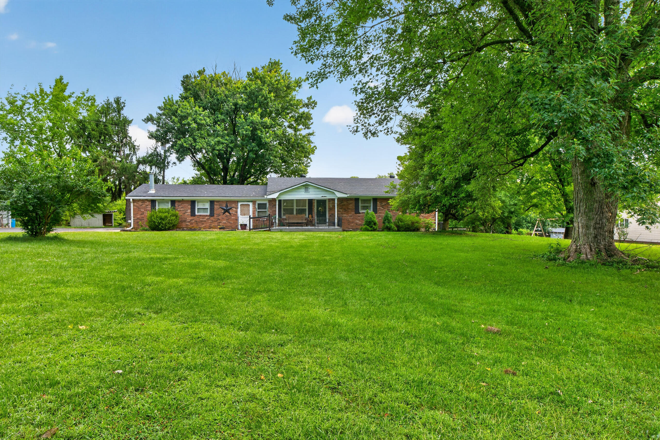 2524 Bethlehem Road Property Photo 3