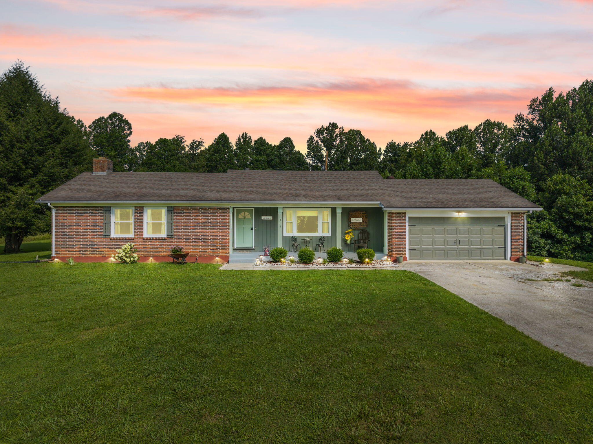 315 Hieronymus Loop Property Photo 2