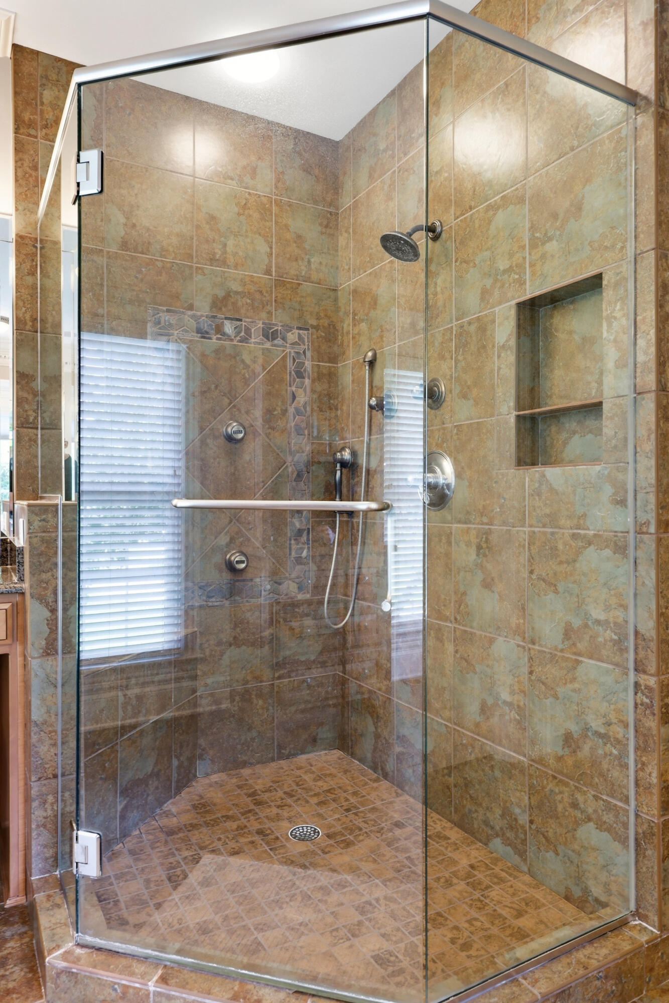 201 Kelburn Court Property Photo 29