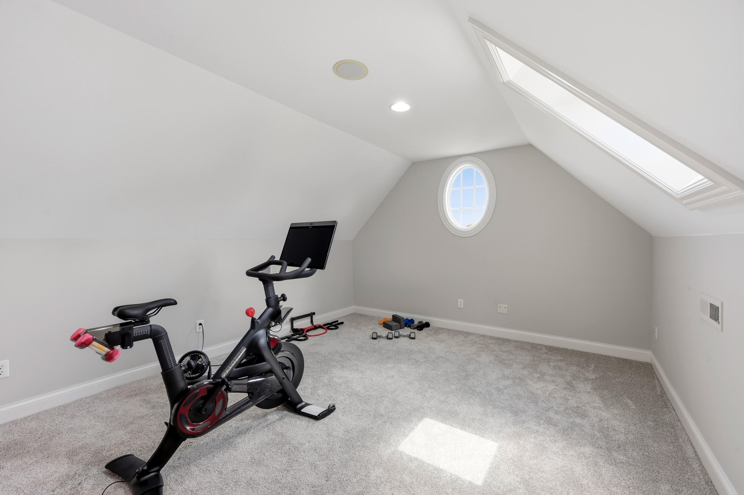 201 Kelburn Court Property Photo 33