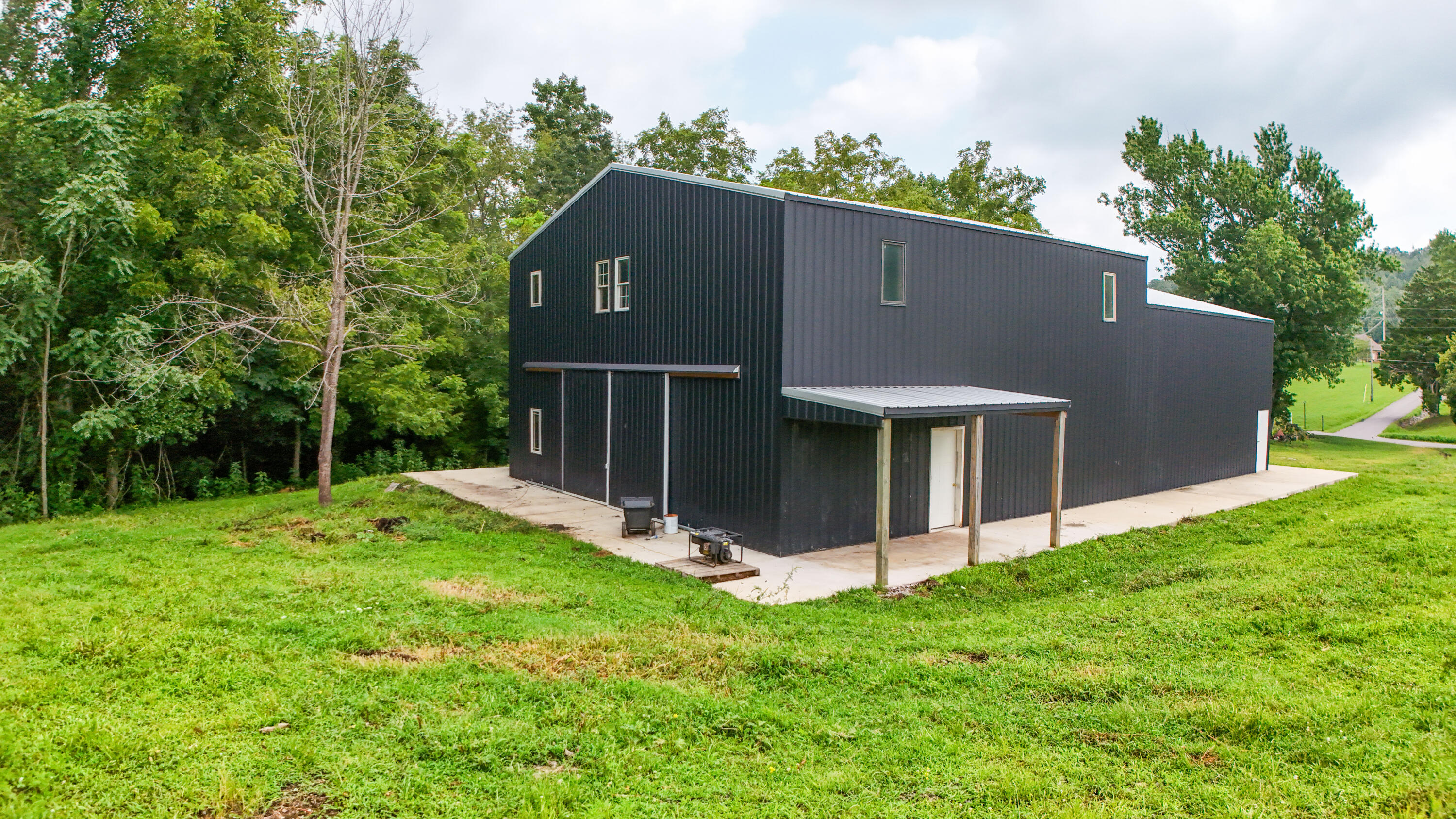 380 Swan Pond Road Property Photo 2
