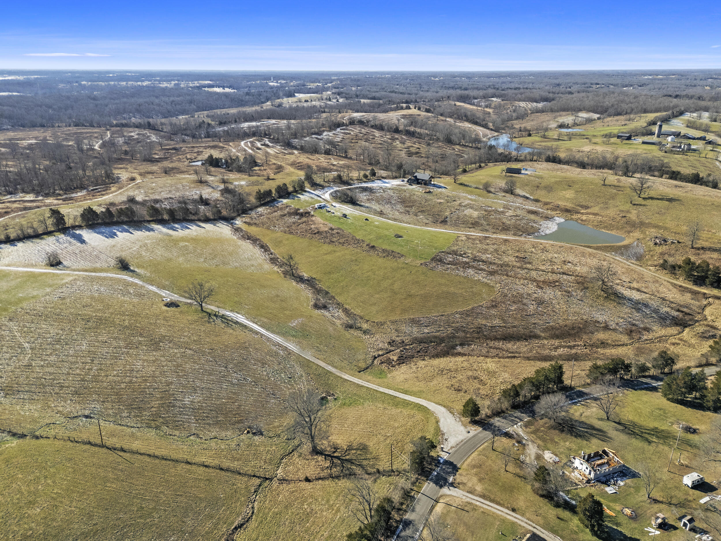 2011 Mill Creek Pike Property Photo 1