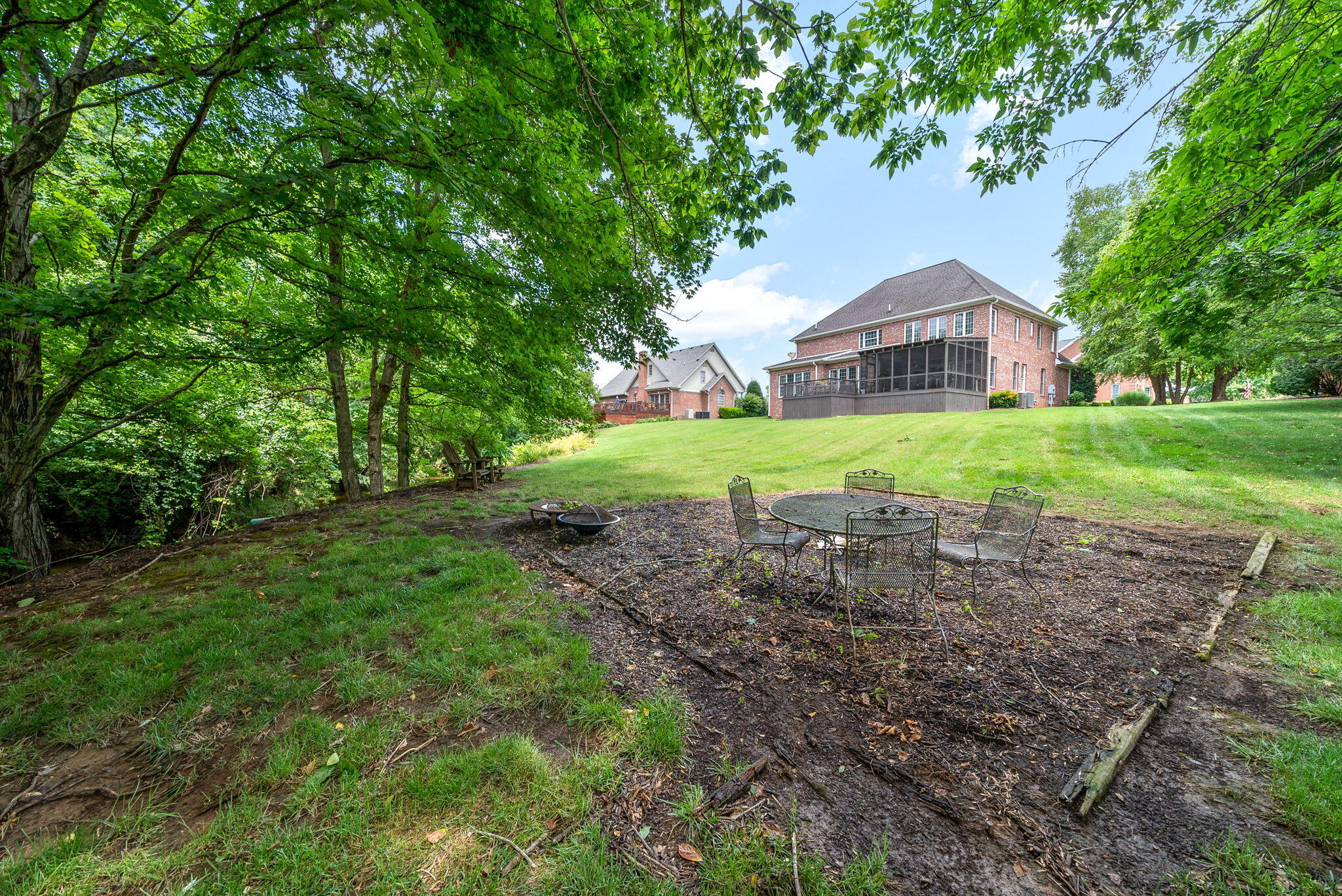 305 Lincoln Way Property Photo 44