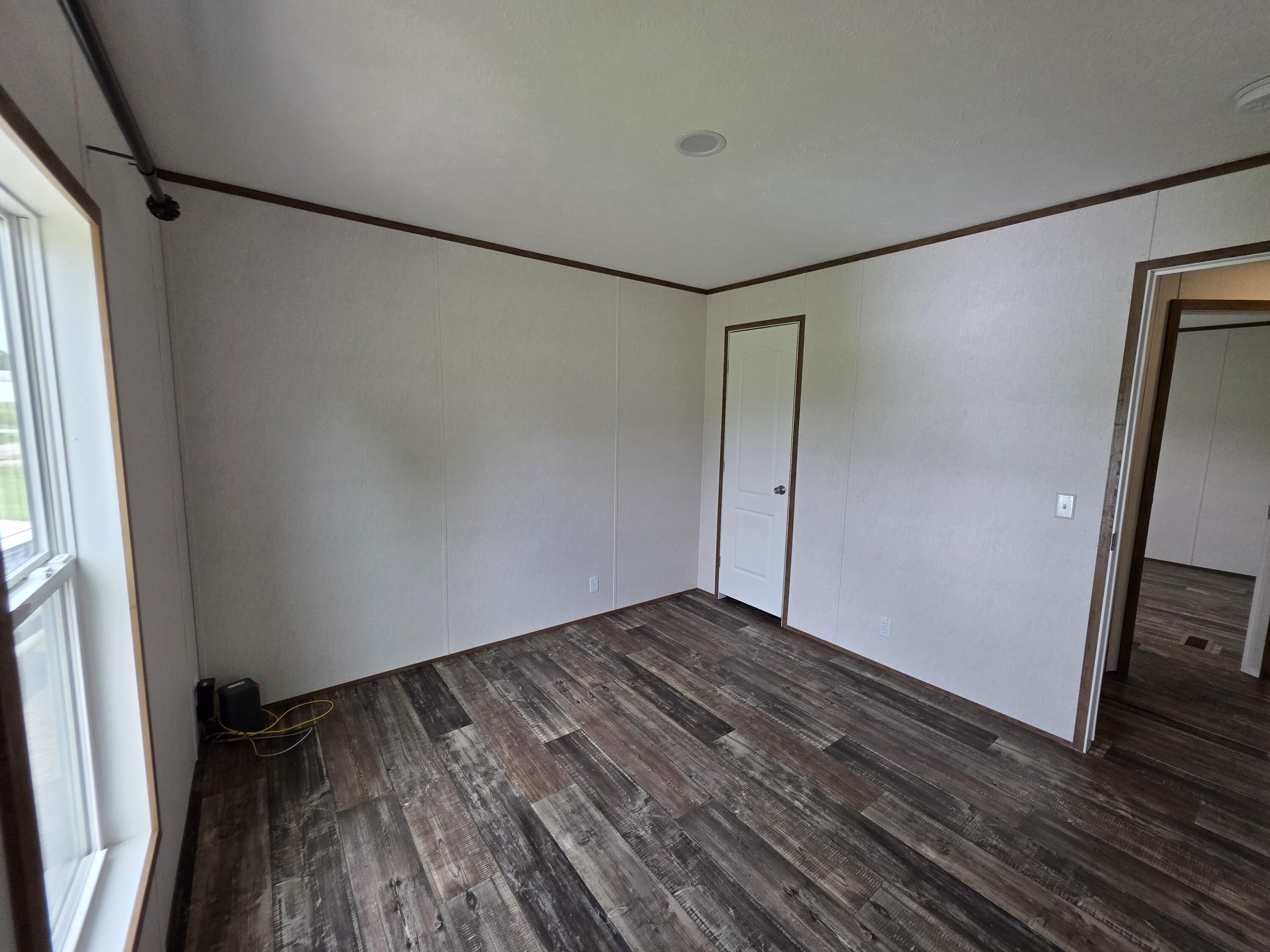 2435 Ky-80 Property Photo 28