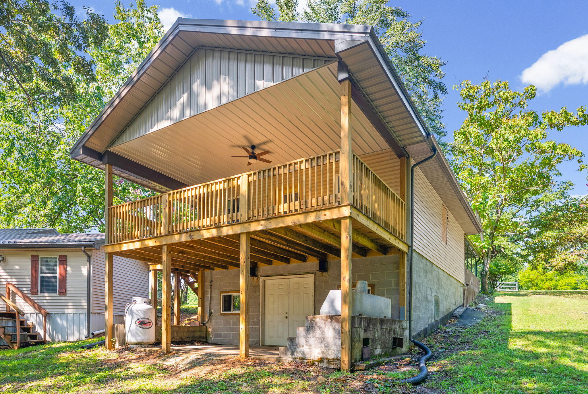 260 Crisp Road Property Photo 39