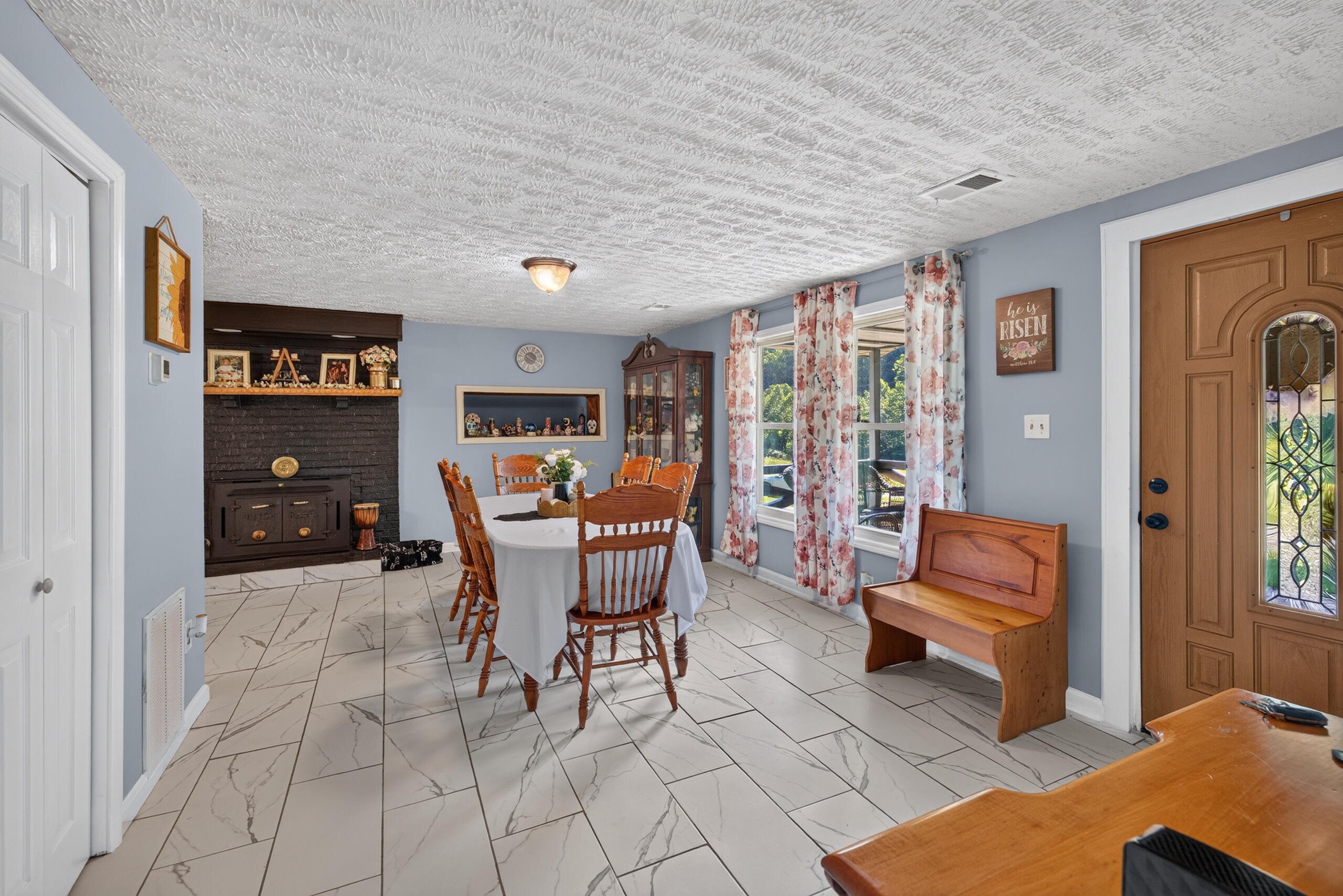 7045 White Oak Road Property Photo 8
