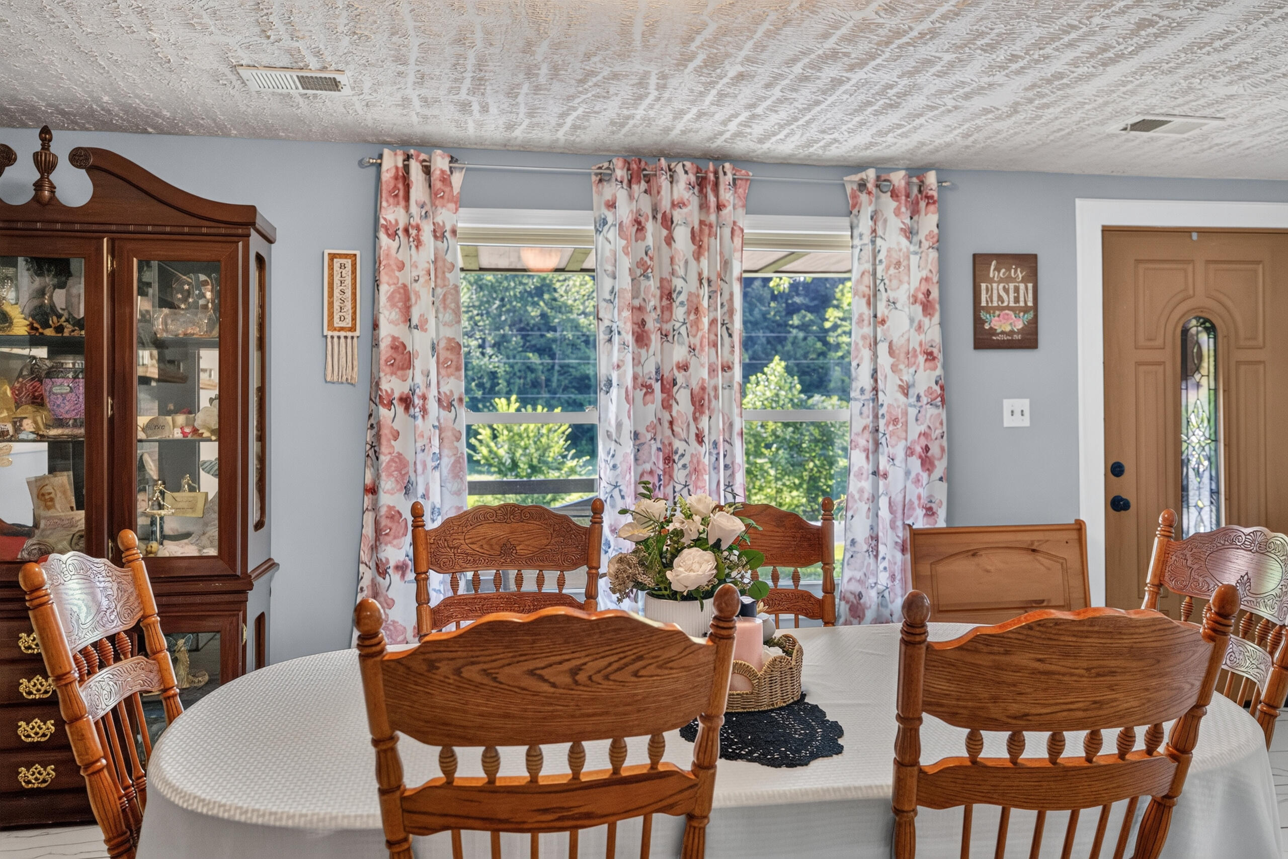 7045 White Oak Road Property Photo 11
