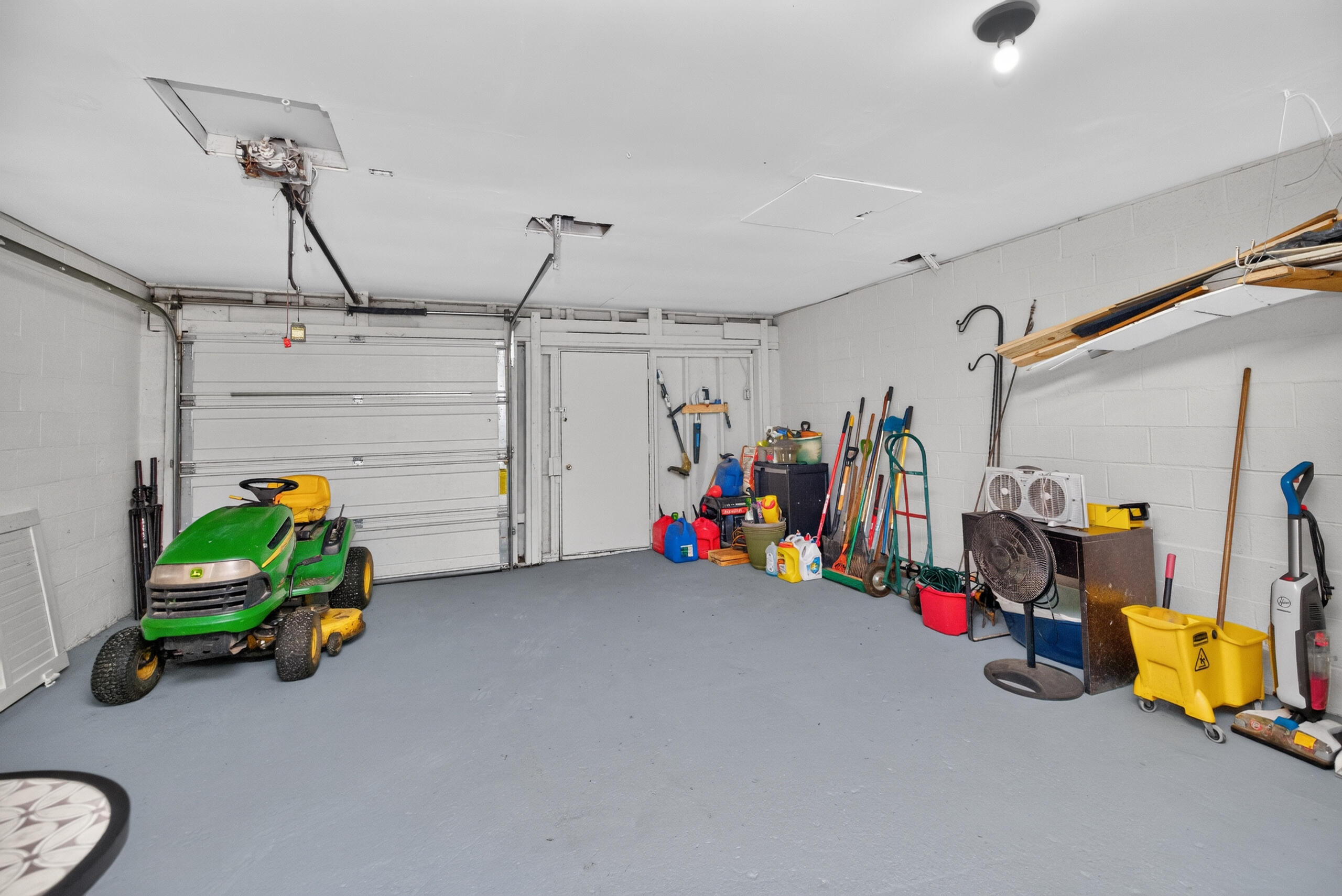 7045 White Oak Road Property Photo 29