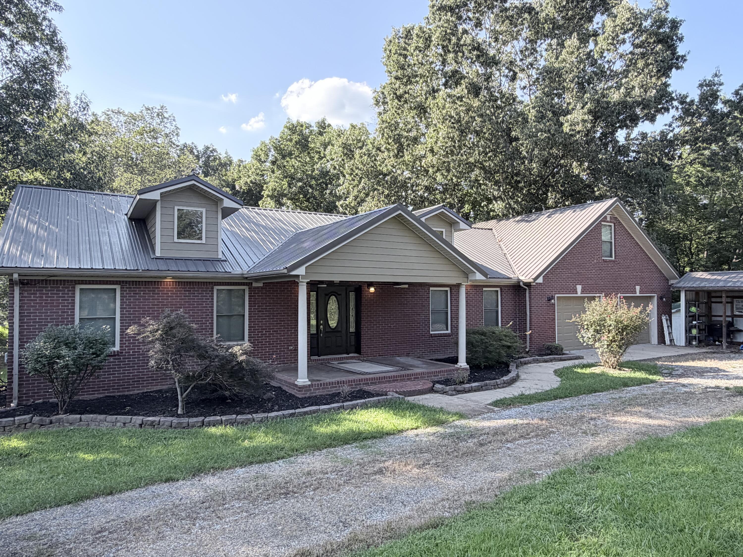 1549 Capp Springs Road Property Photo 2