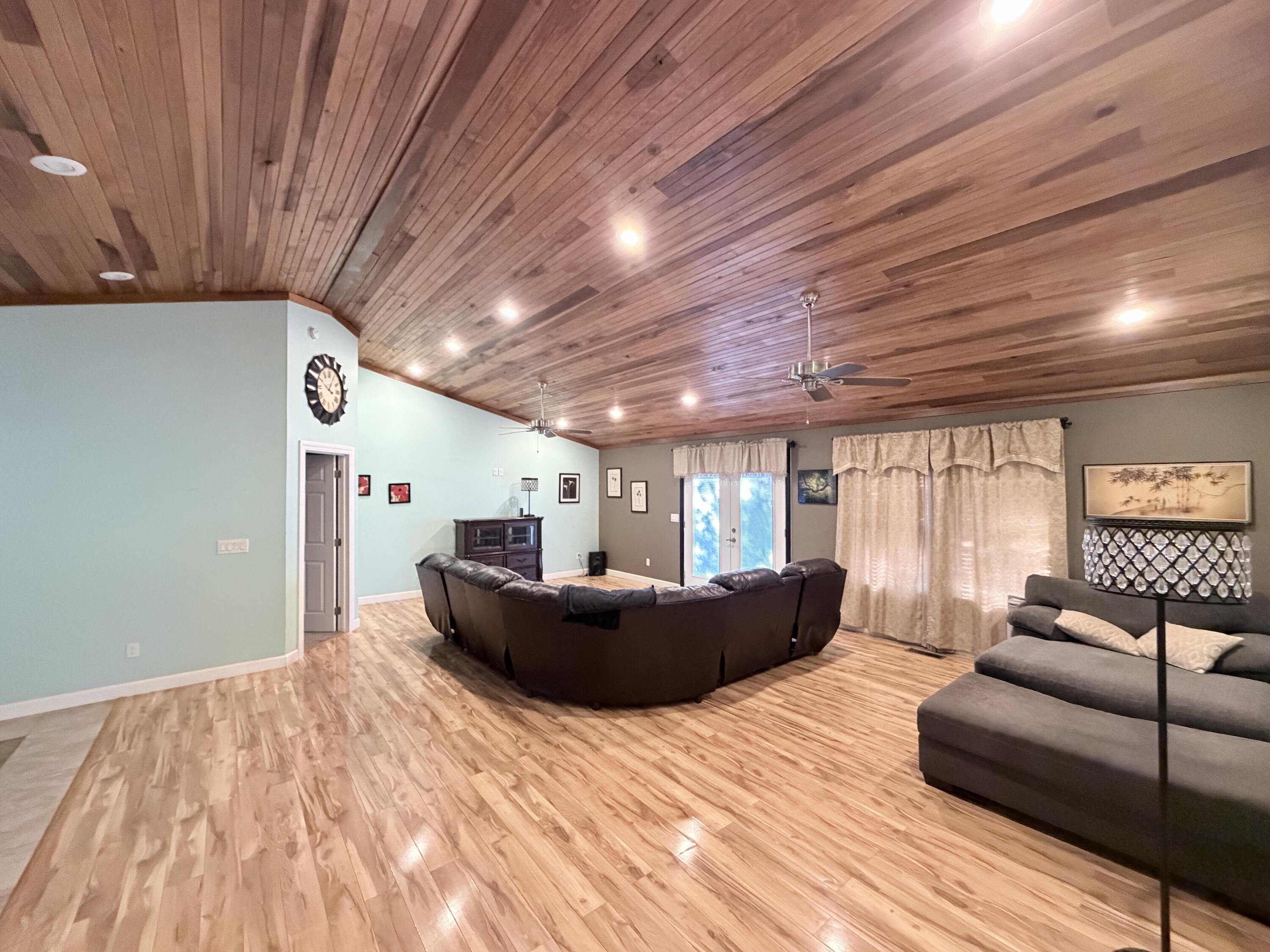 1549 Capp Springs Road Property Photo 4