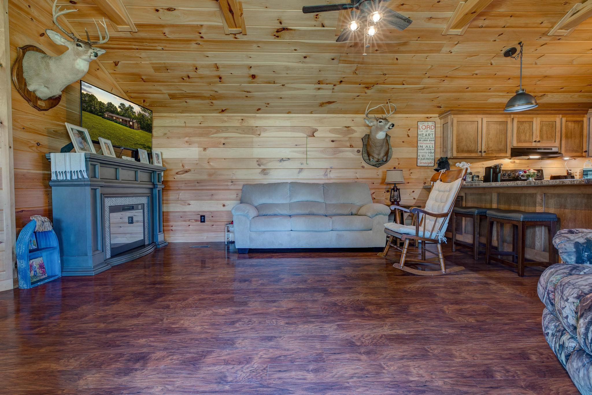 975 Clay Lick Road Property Photo 9