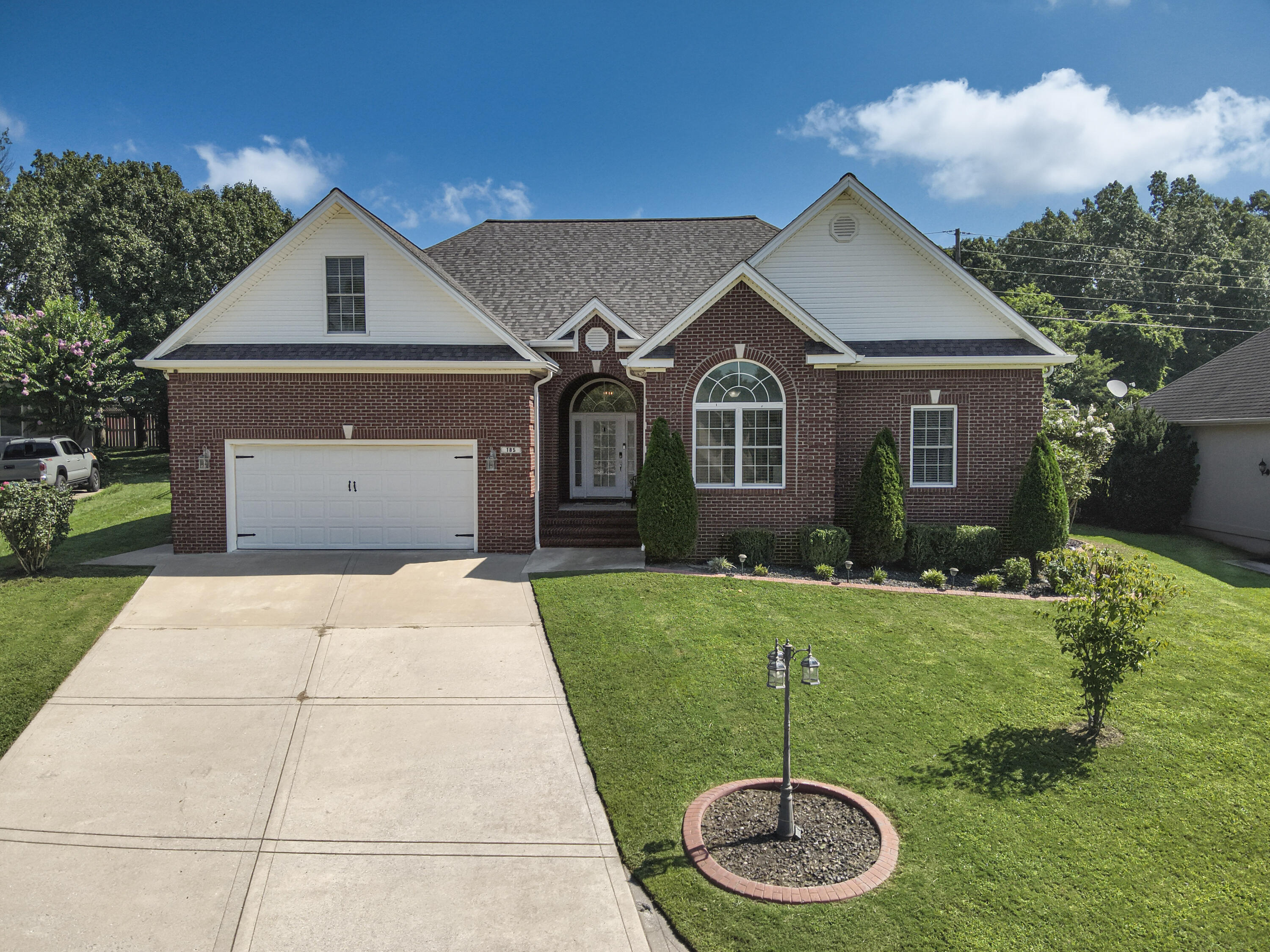 185 Spring Valley Cove Property Photo 2