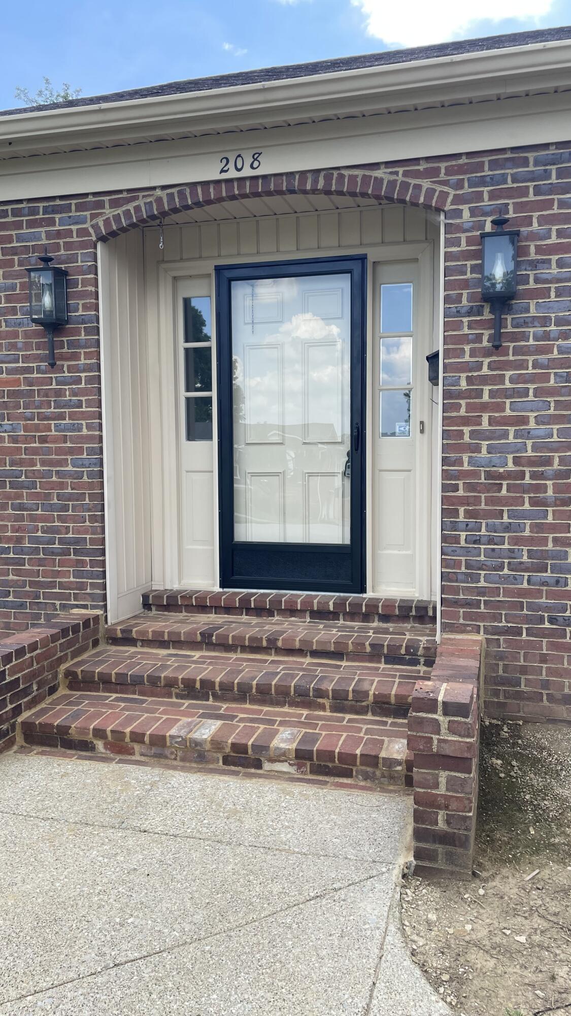 208 Eastover Drive Property Photo 6