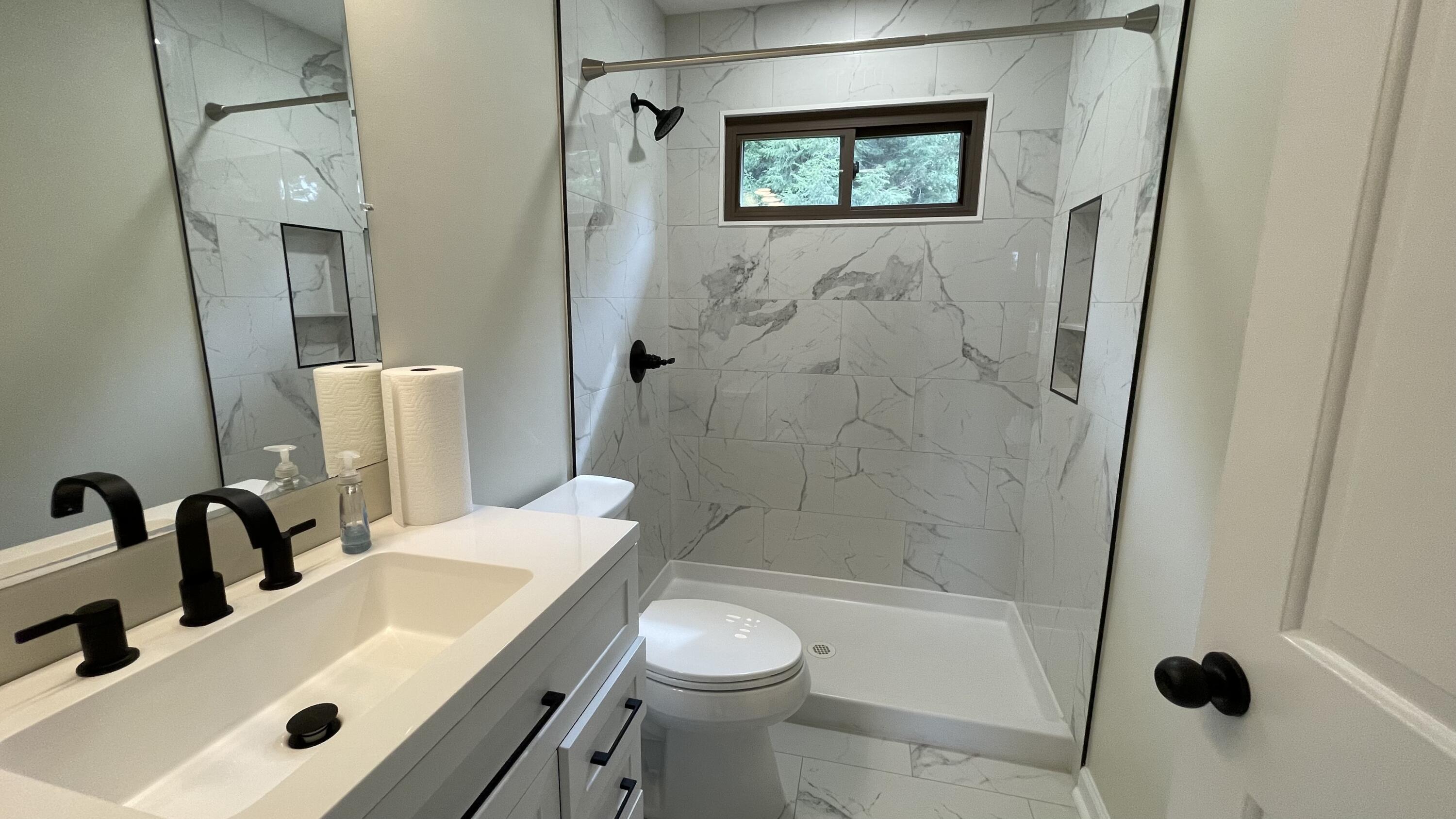 208 Eastover Drive Property Photo 40