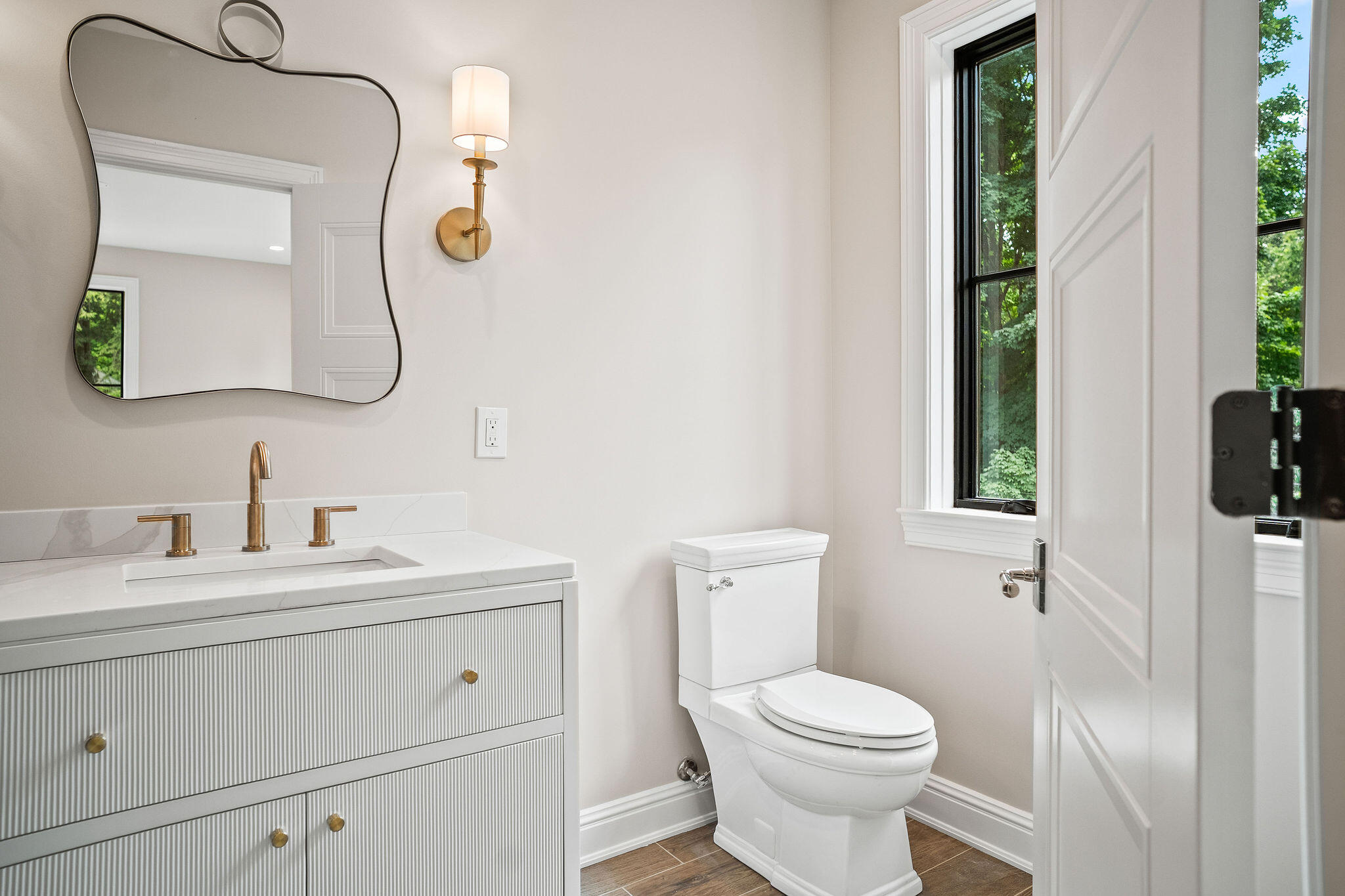 1501 Richmond Road Property Photo 39