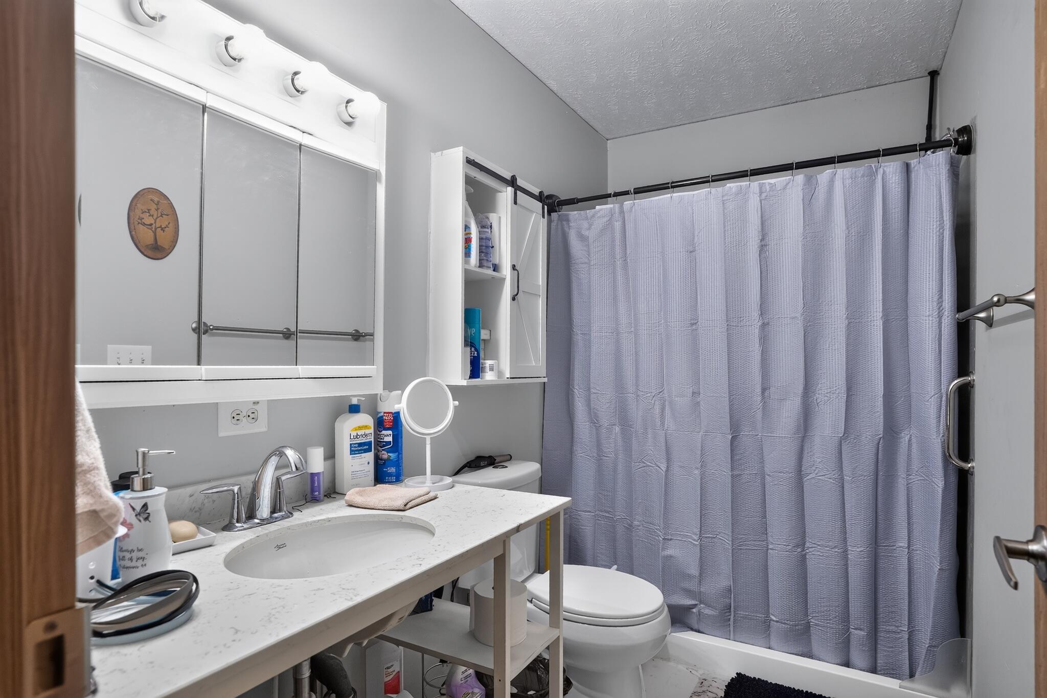 2950 Stringtown Road Property Photo 20