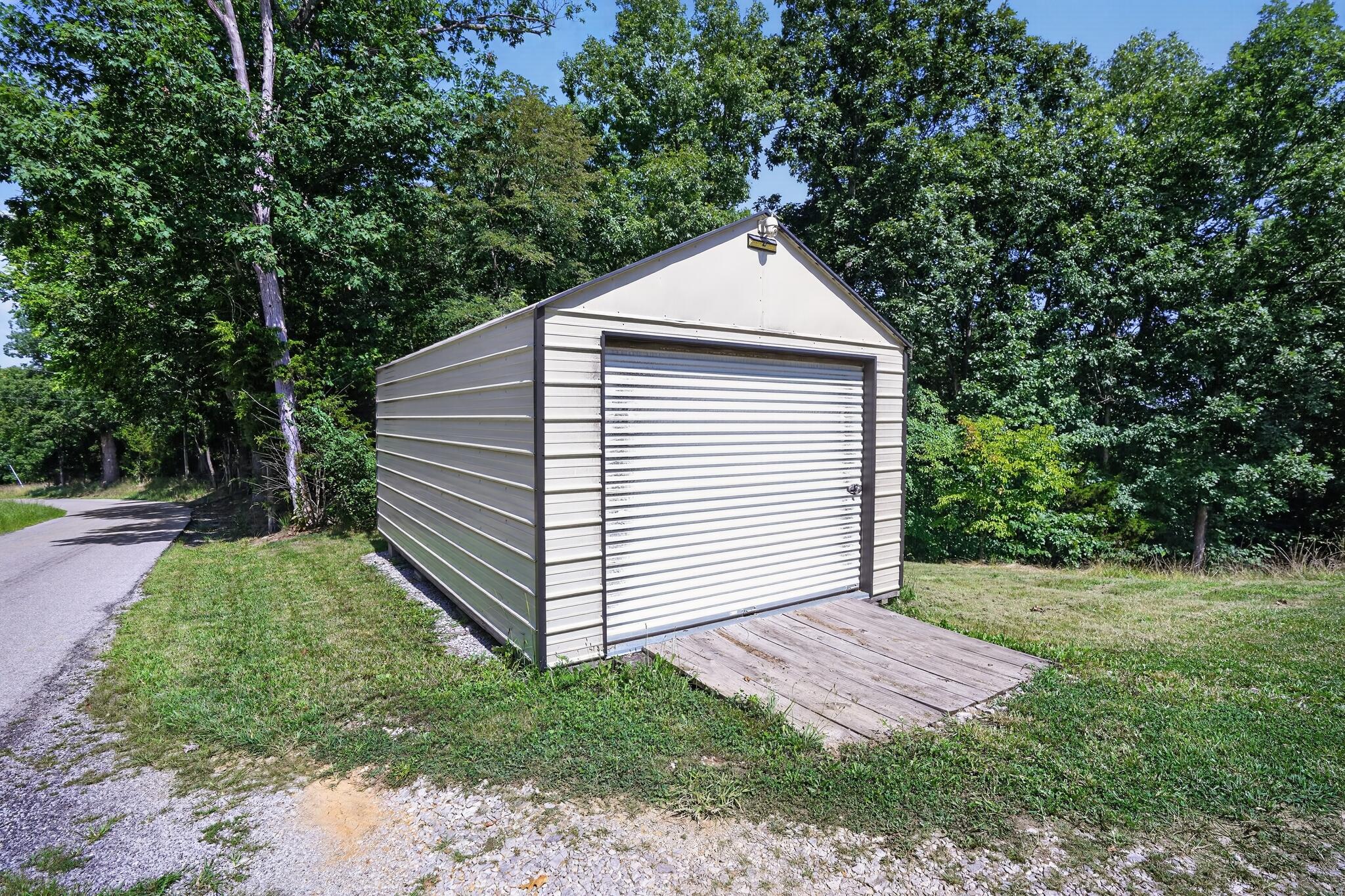 2950 Stringtown Road Property Photo 31