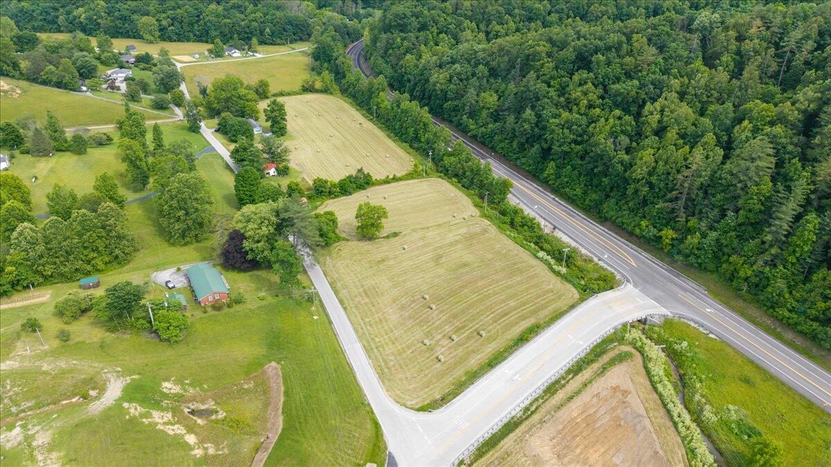 964 Campton-baptist Road Property Photo 6