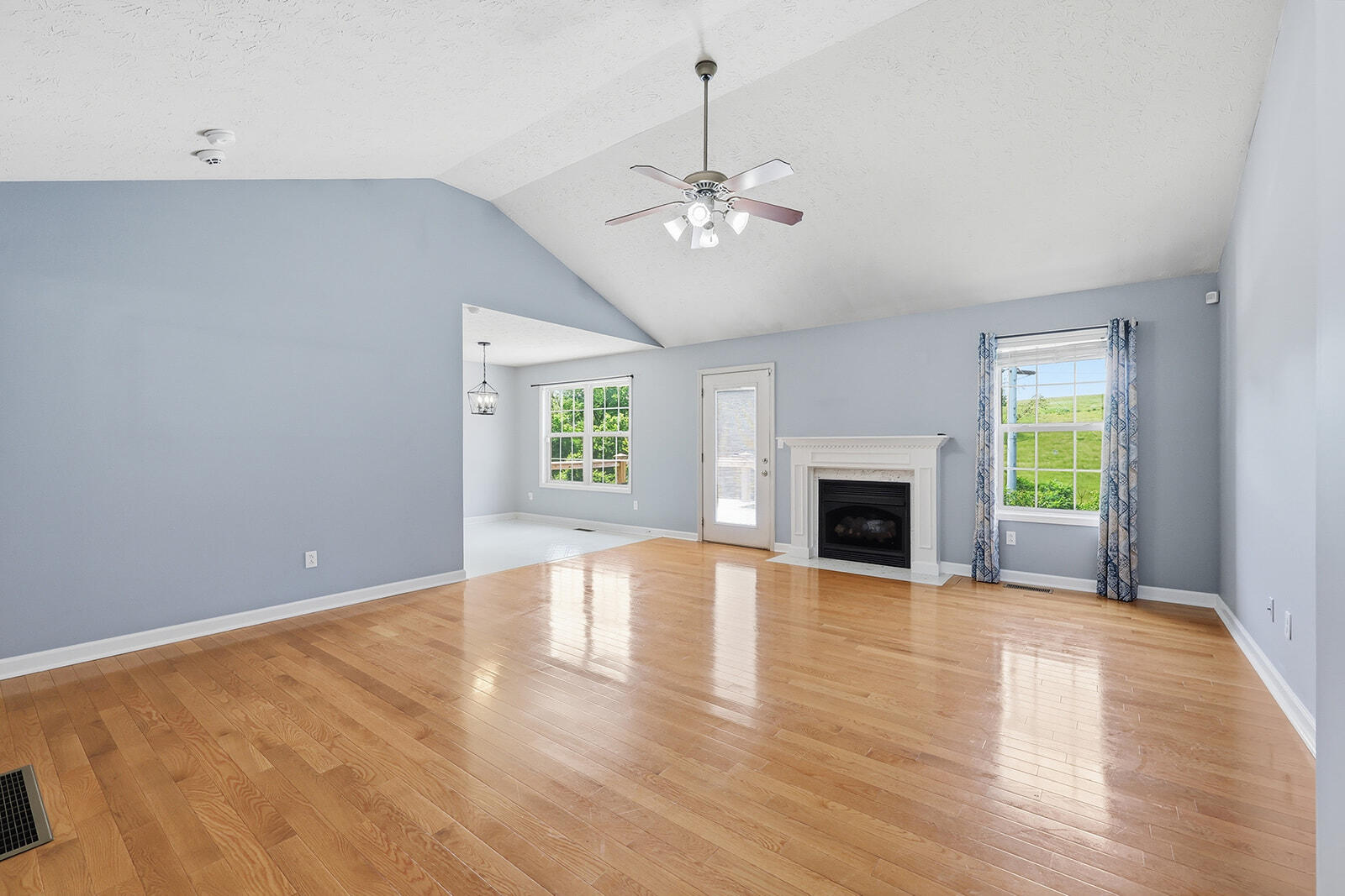 305 Forest Ridge Drive Property Photo 11