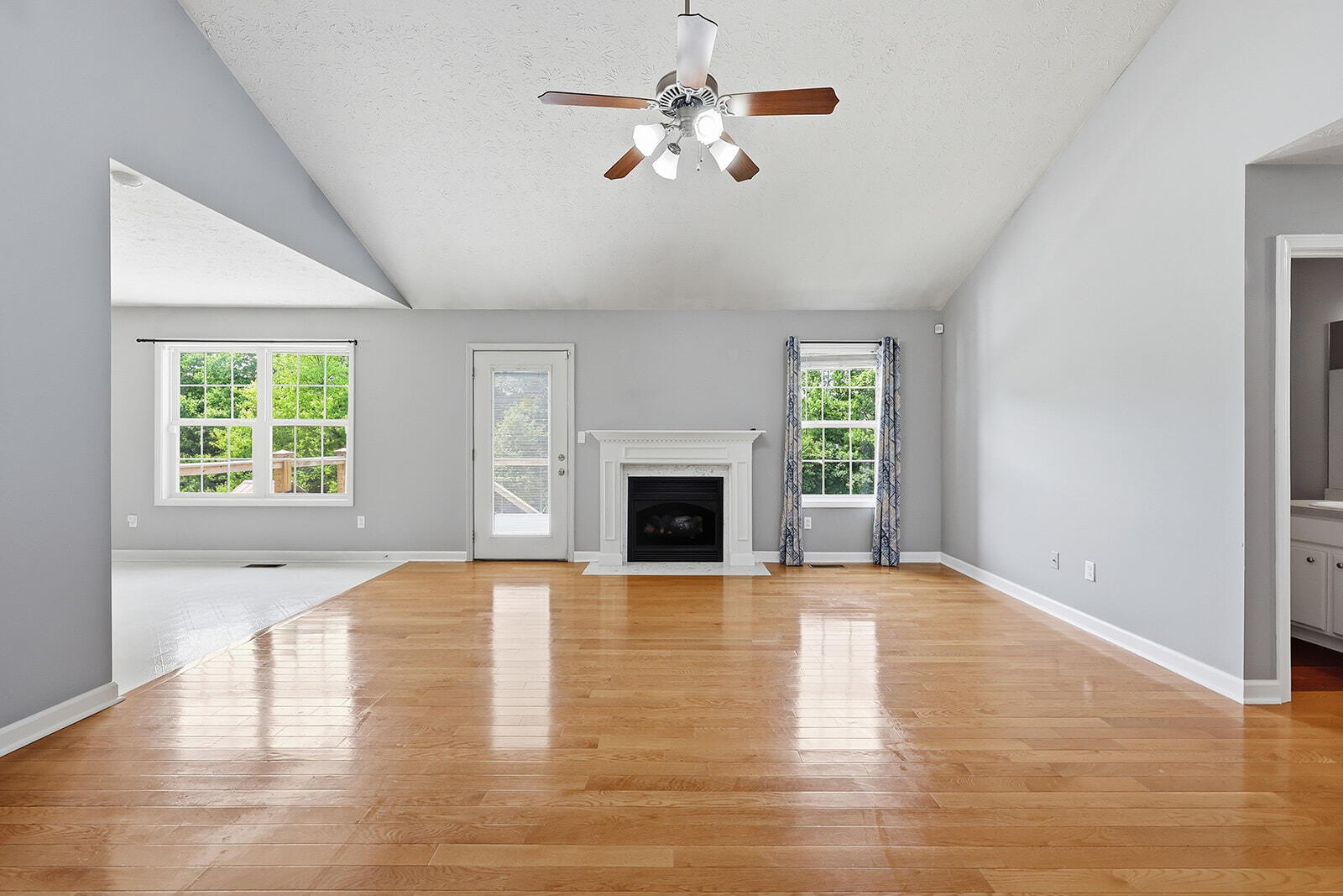 305 Forest Ridge Drive Property Photo 12