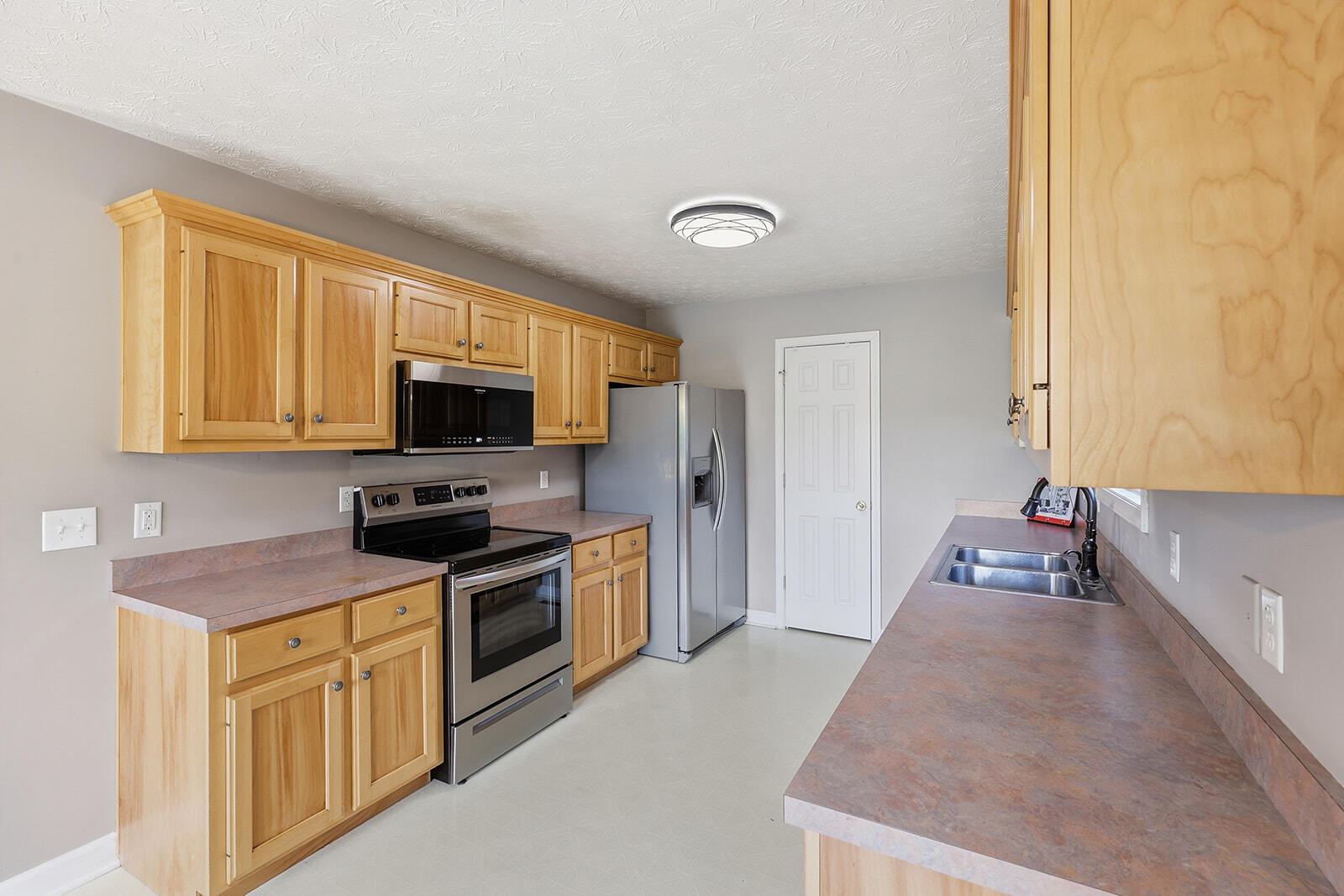 305 Forest Ridge Drive Property Photo 28