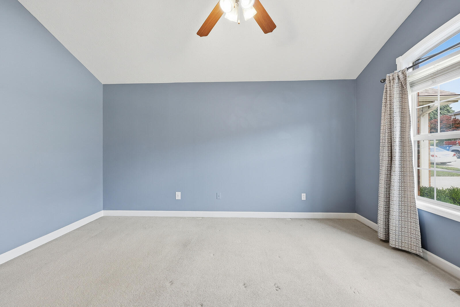 305 Forest Ridge Drive Property Photo 32