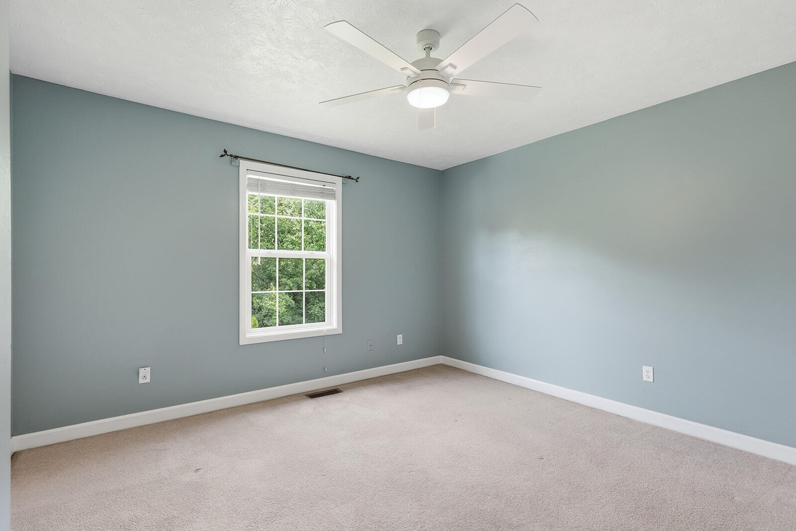 305 Forest Ridge Drive Property Photo 40