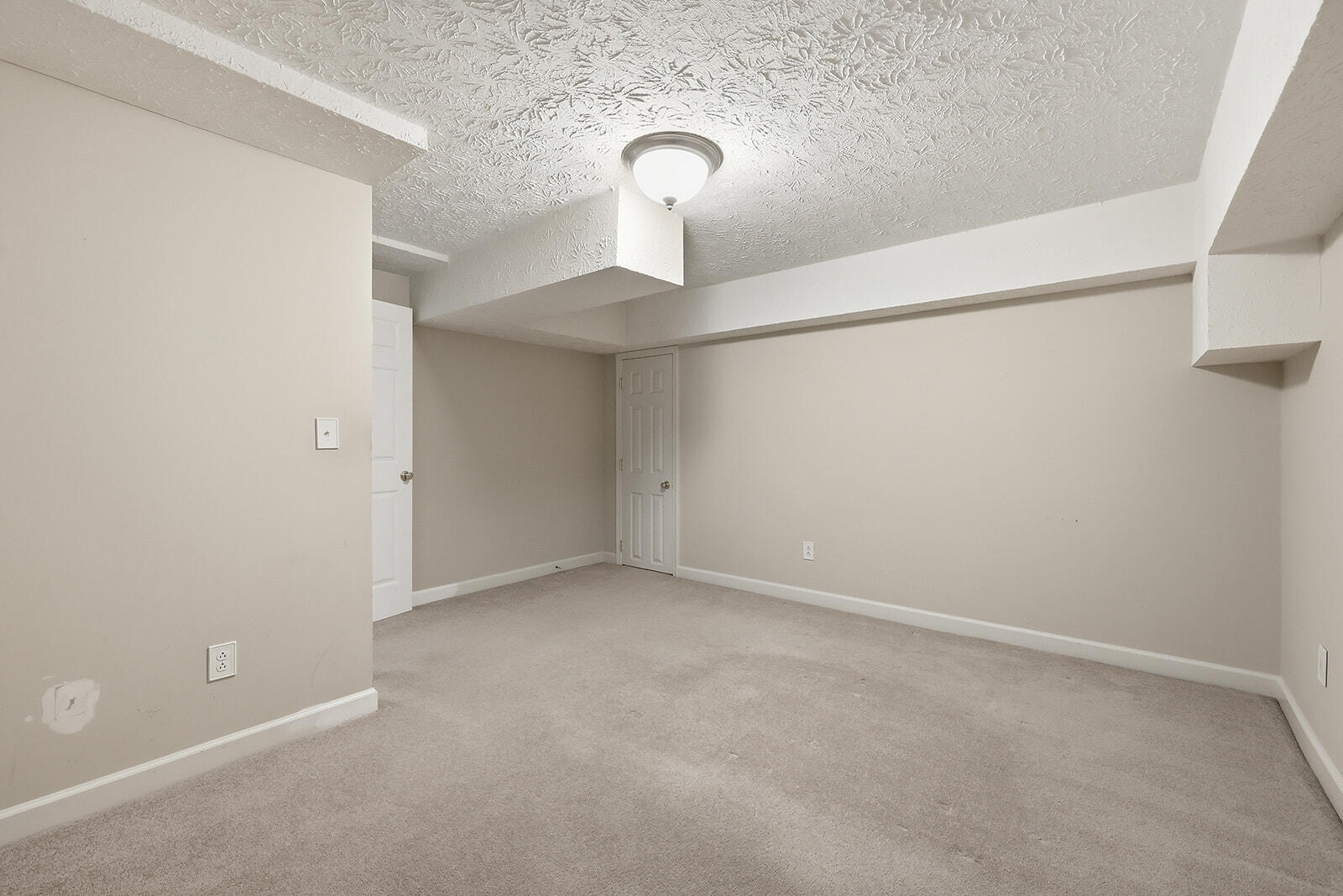 305 Forest Ridge Drive Property Photo 45