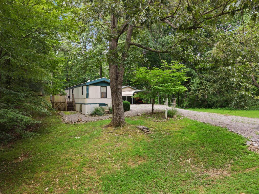 987 Rockcastle Lakeshore Drive Property Photo 37