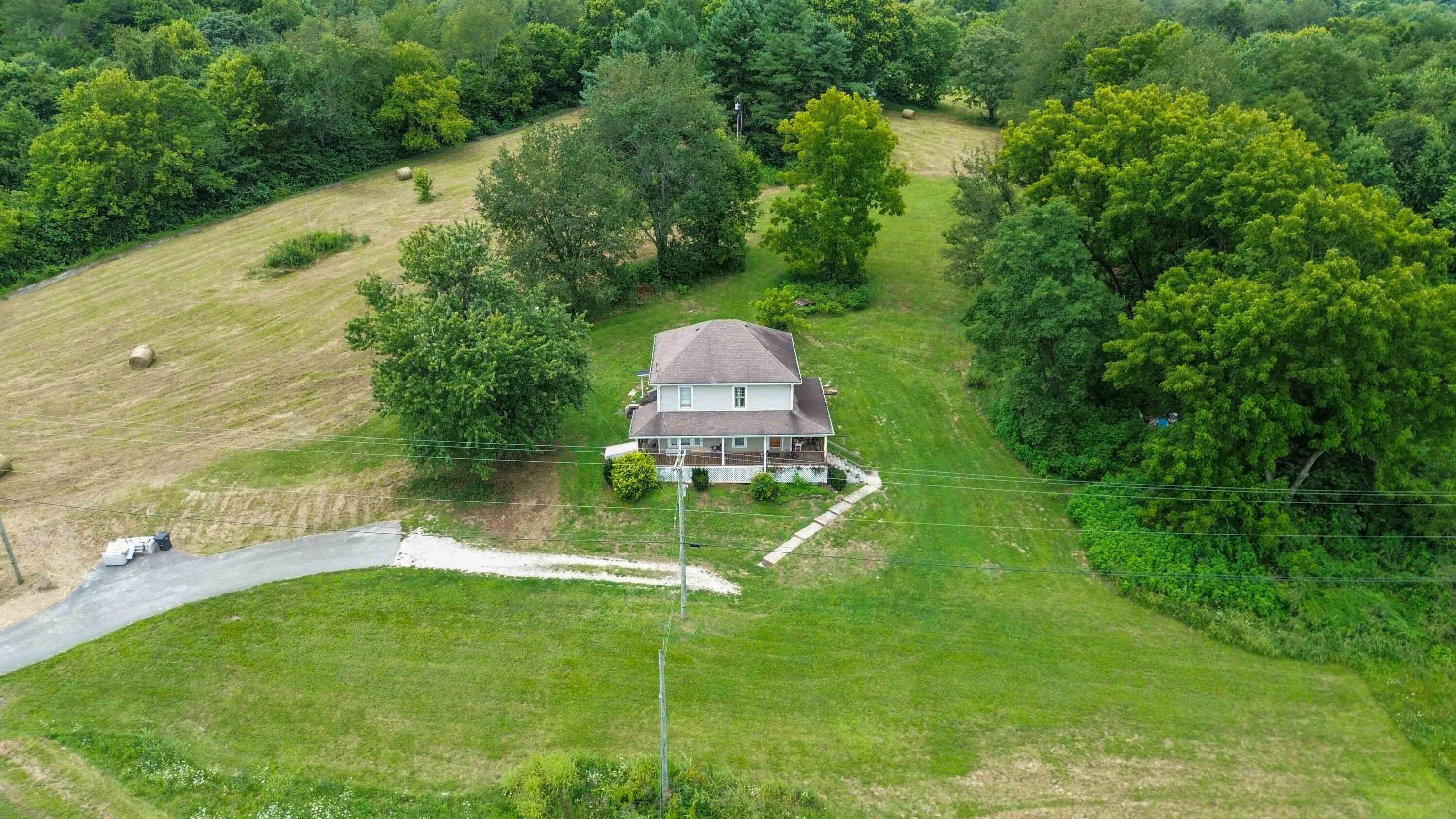 845 Copperhead Road Property Photo 6