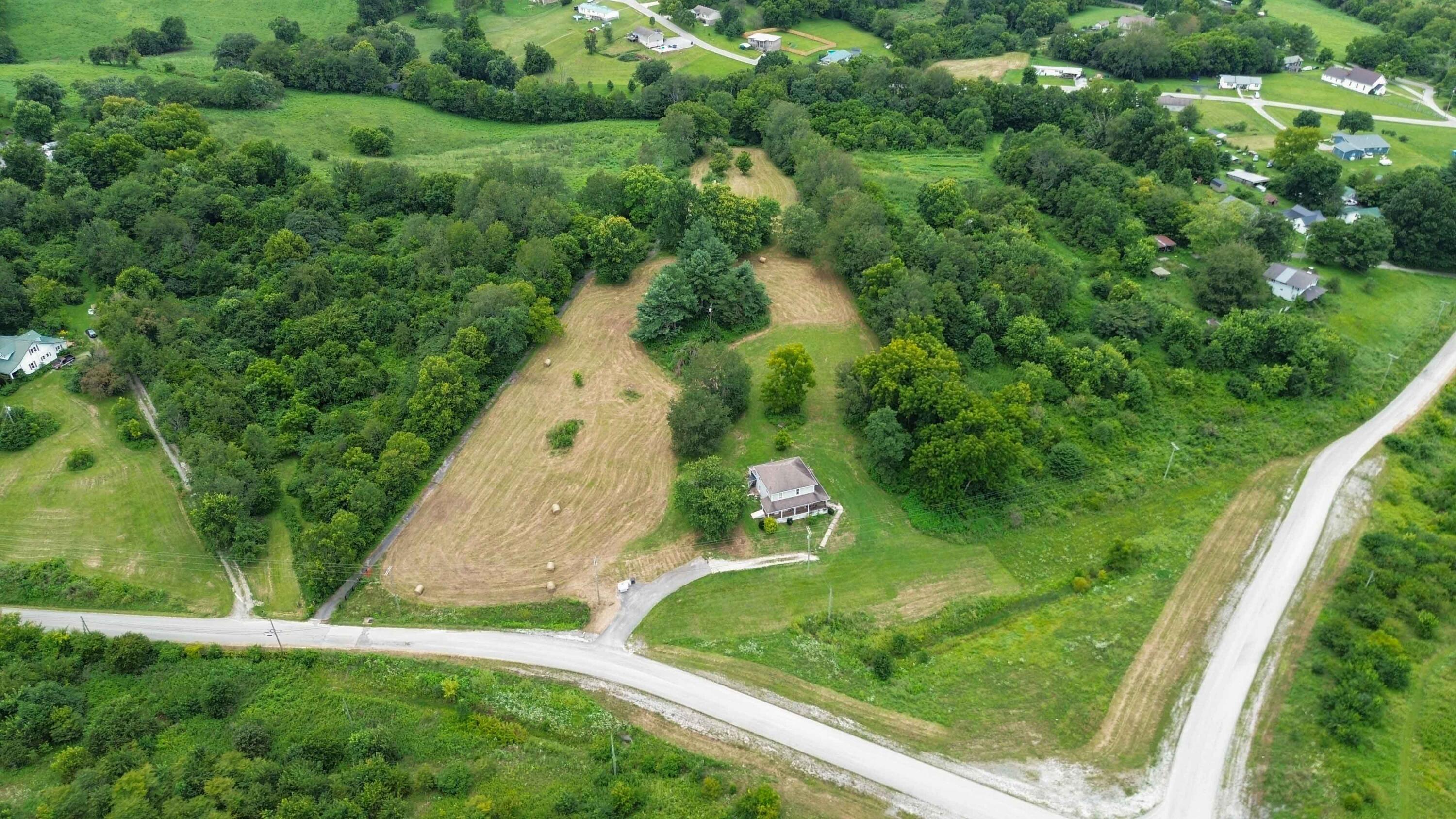 845 Copperhead Road Property Photo 8