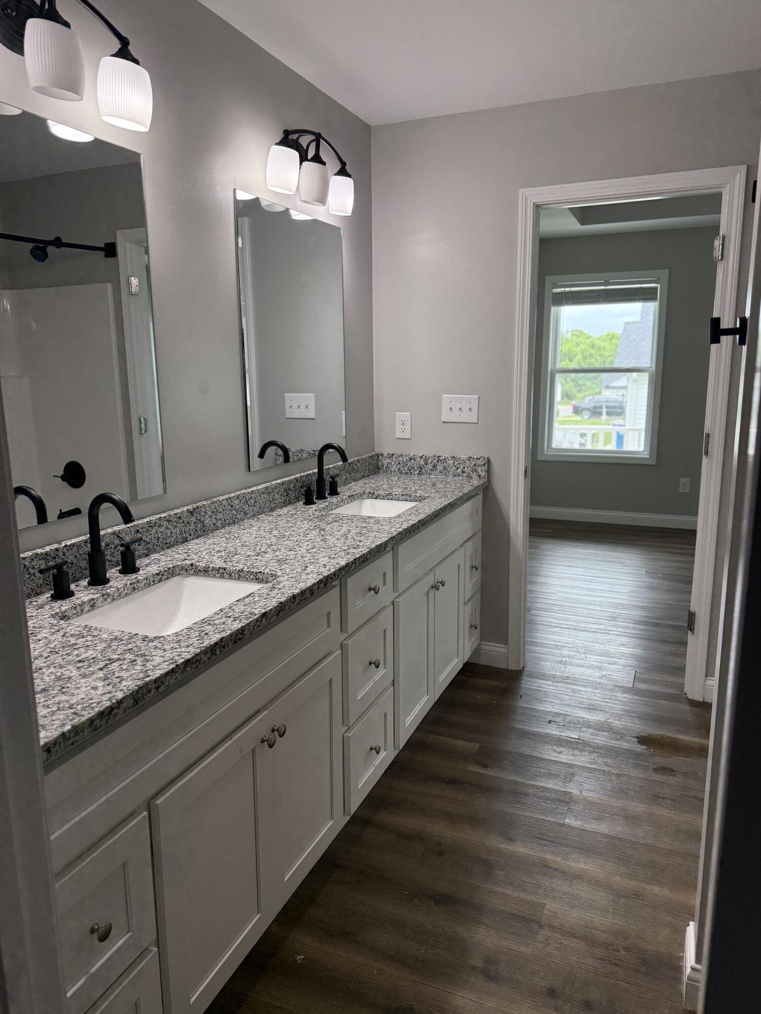 272 Pinehurst Way Property Photo 10
