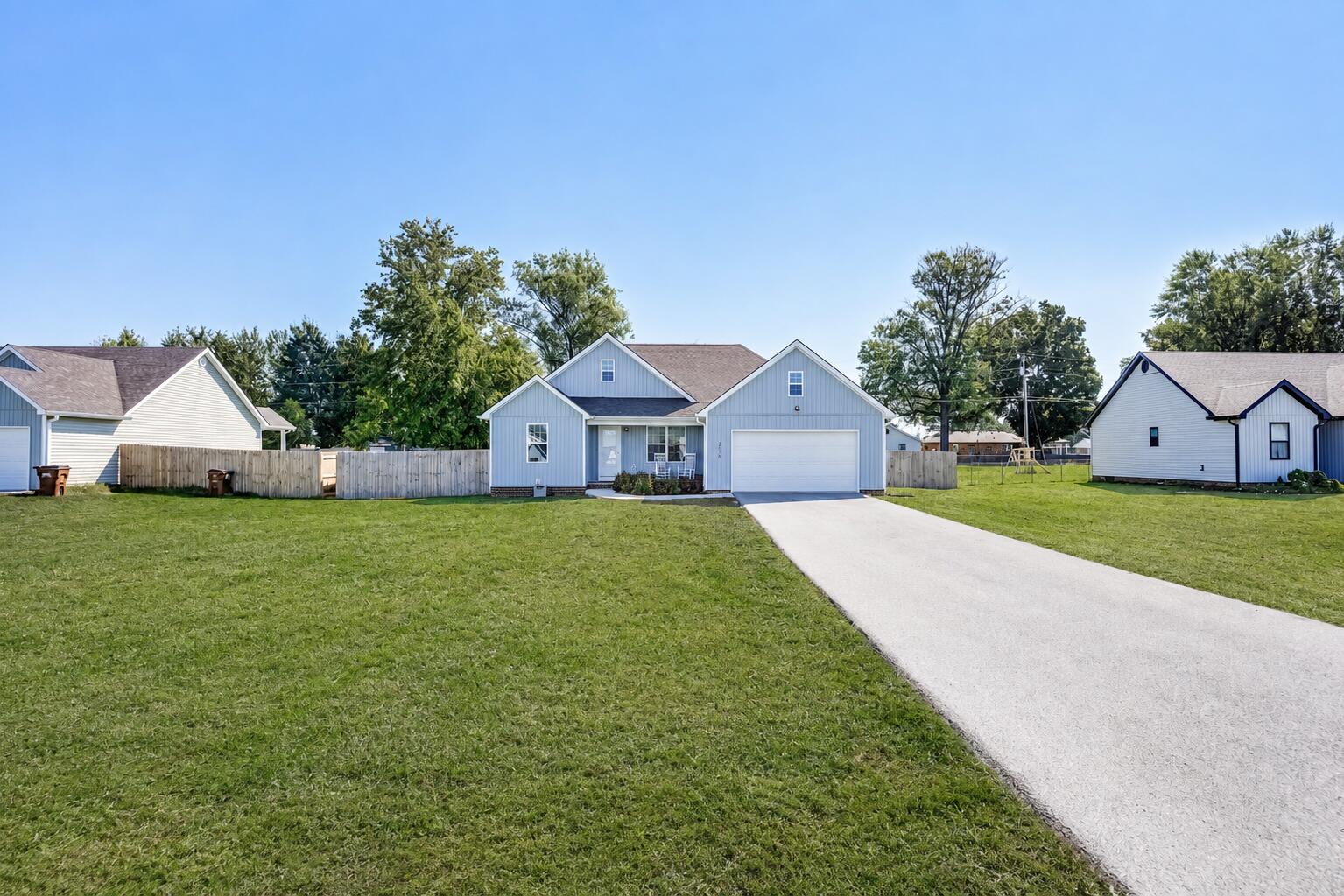 218 Dean Drive Property Photo 2