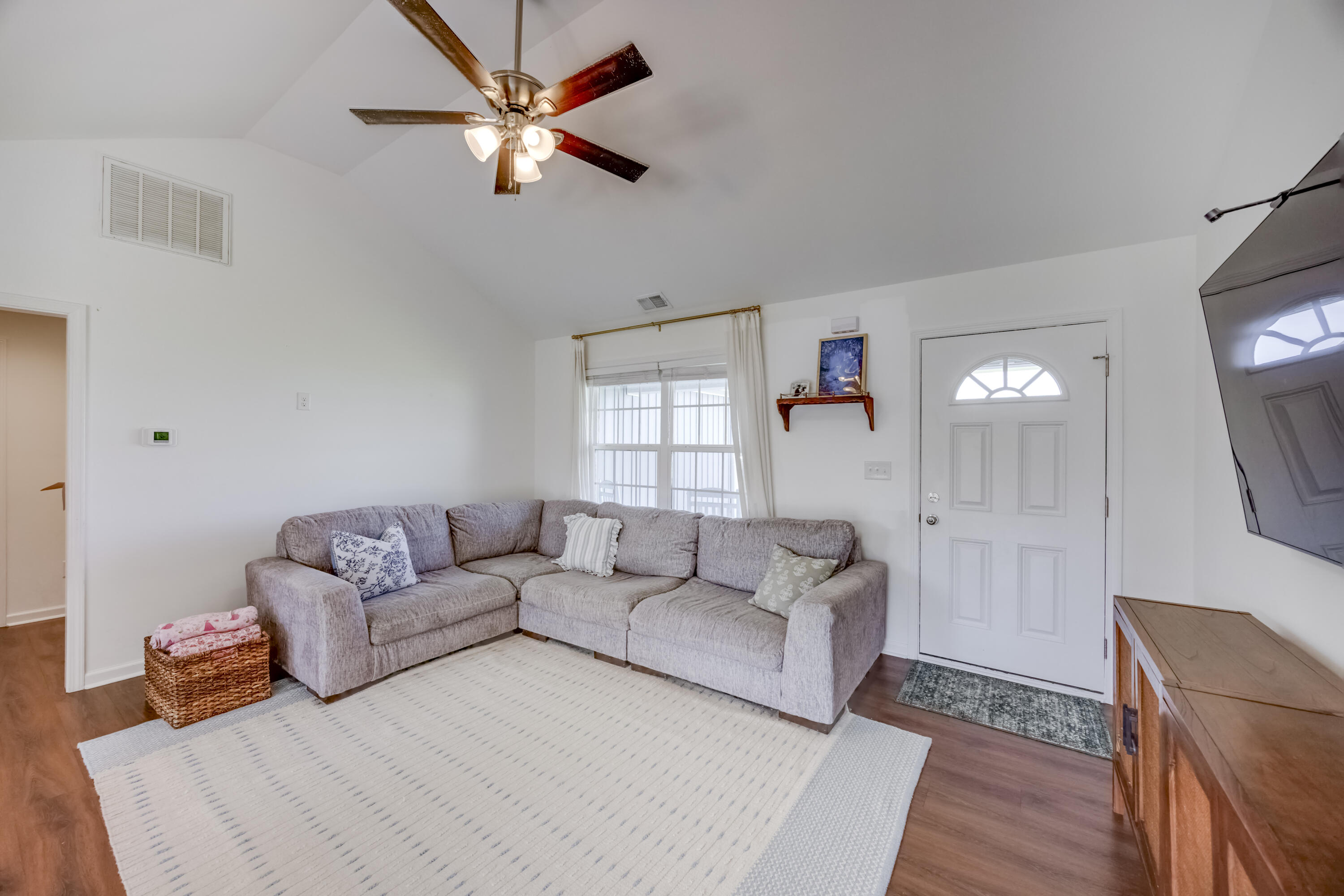 218 Dean Drive Property Photo 8