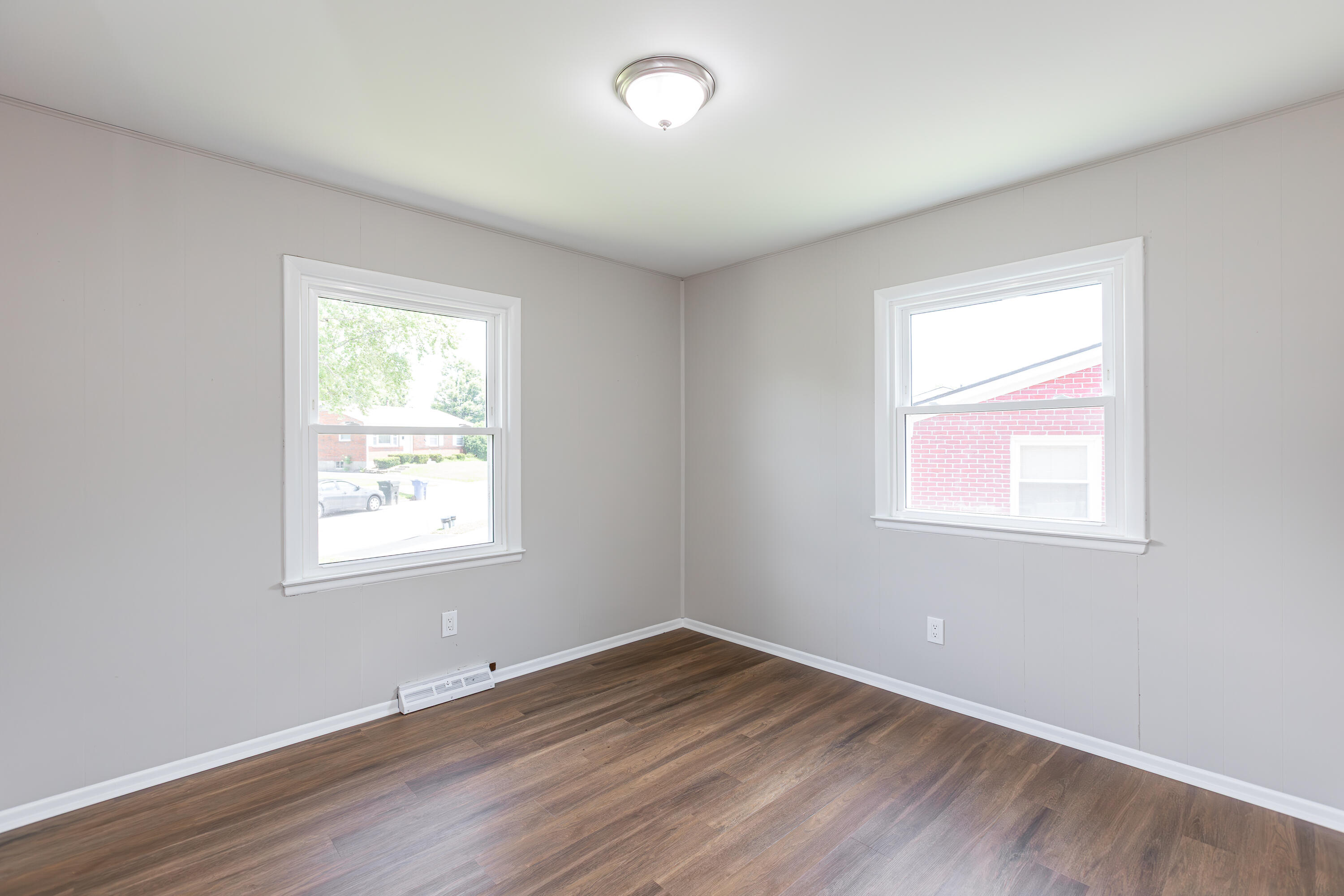 2129 Palms Drive Property Photo 12