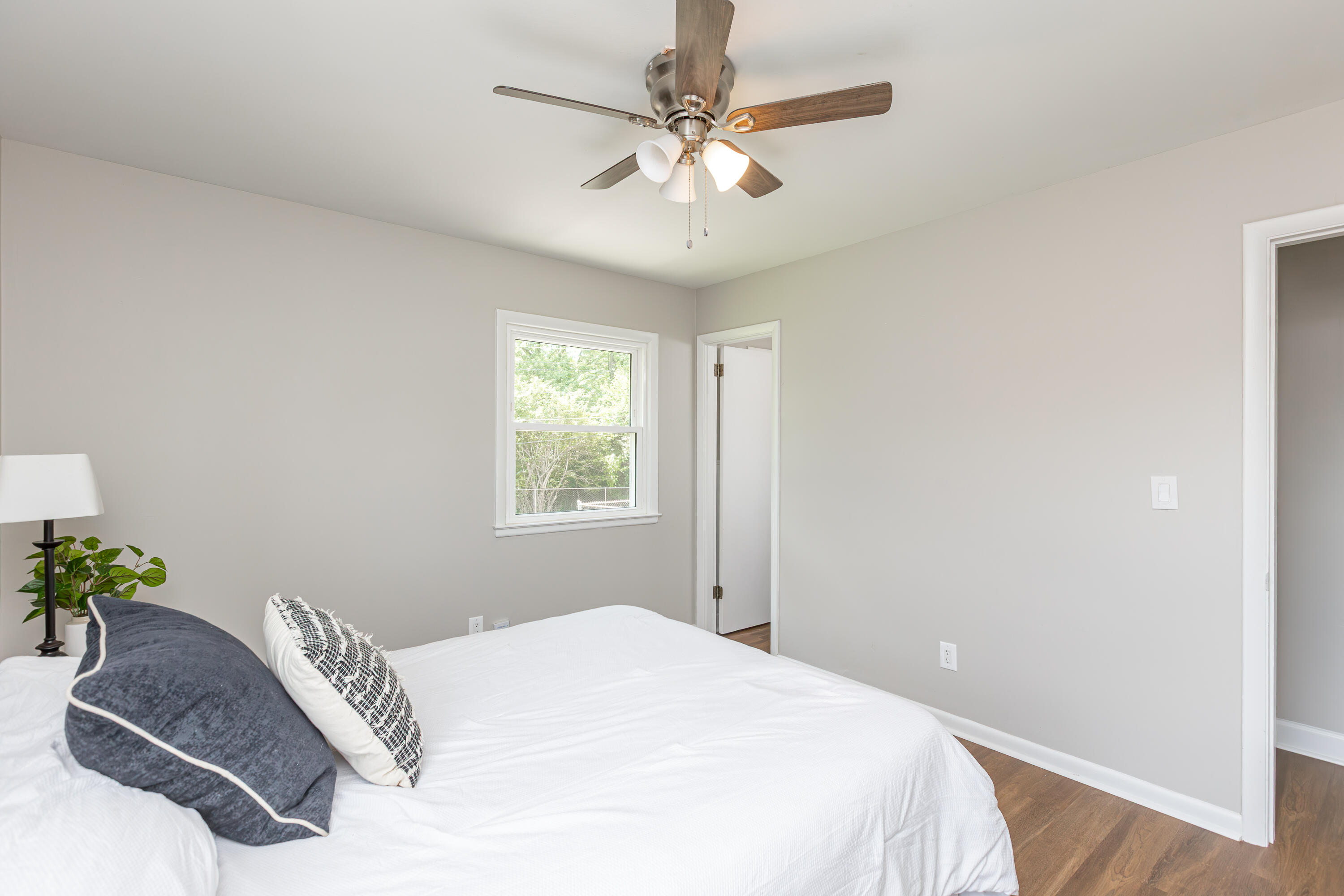 2129 Palms Drive Property Photo 17