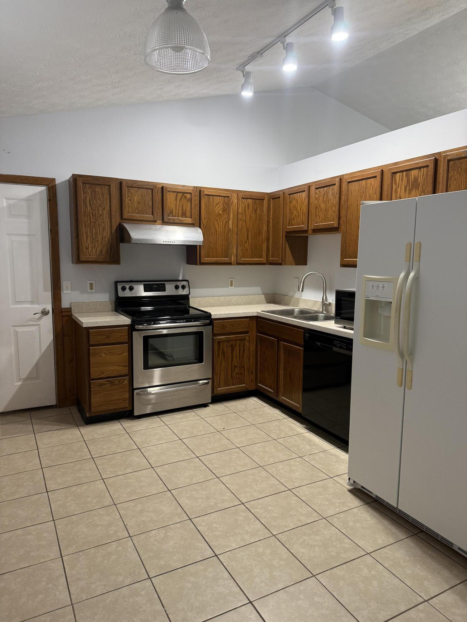 2137 Call Drive Property Photo 5