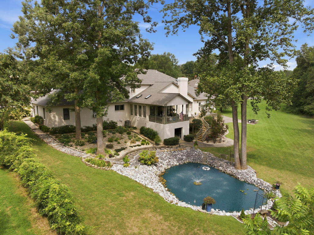 1533 Spring Creek Drive Property Photo 4