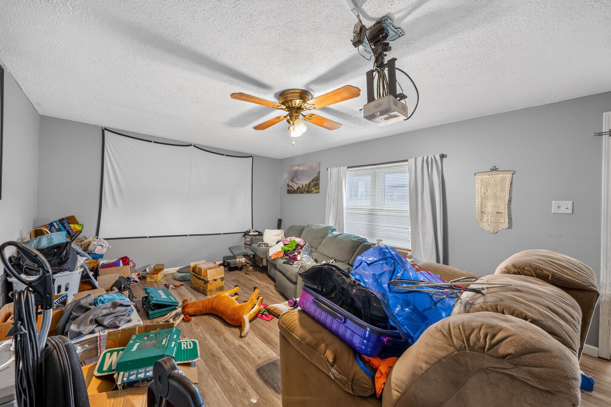 107 Westside Property Photo 5