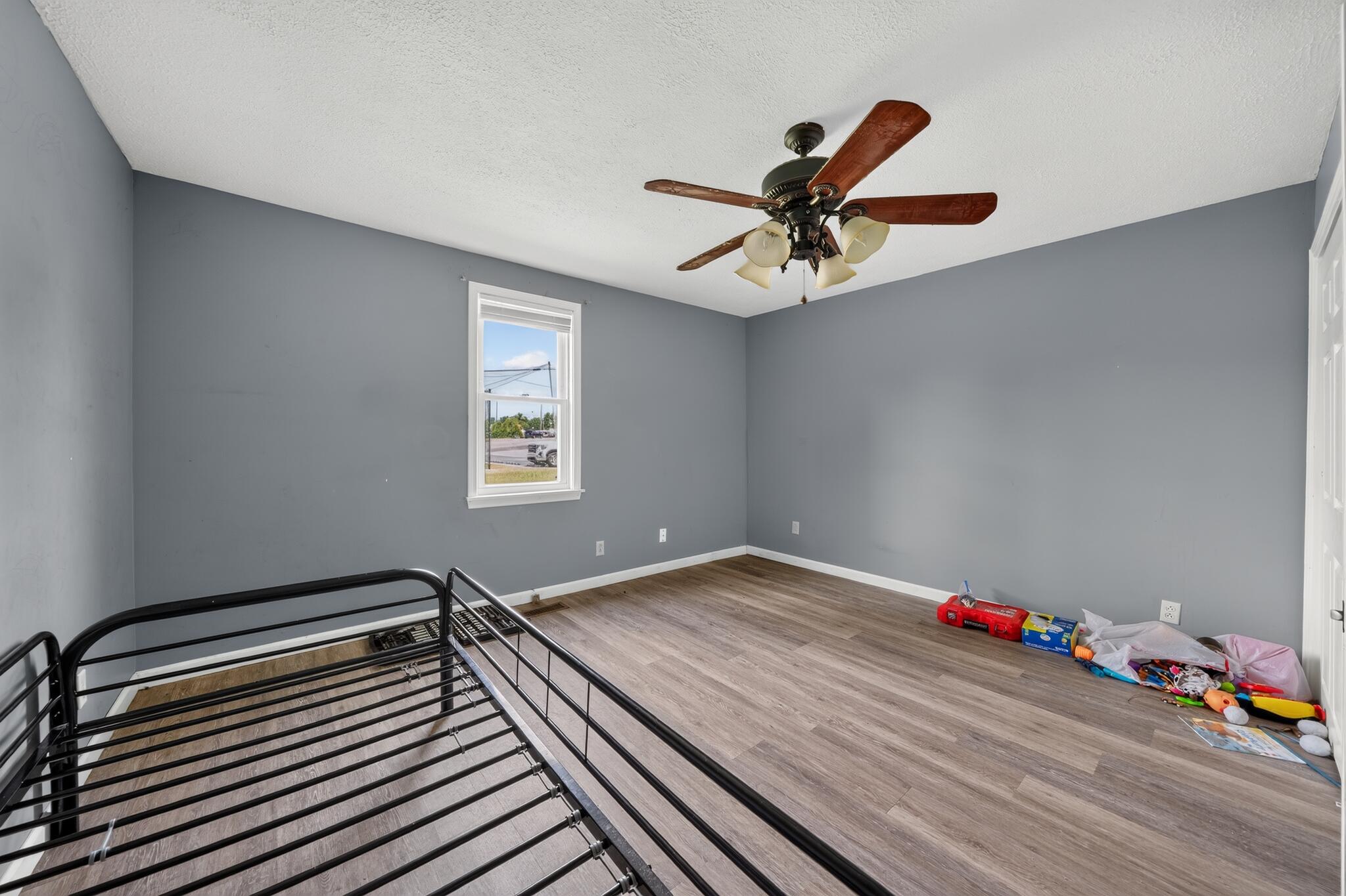107 Westside Property Photo 13