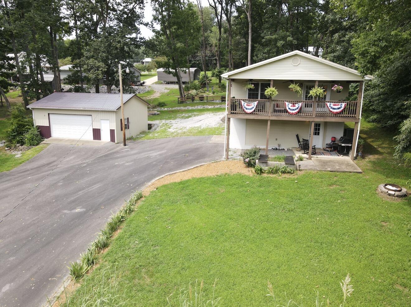 785 Rockcastle Lakeshore Drive Property Photo 9