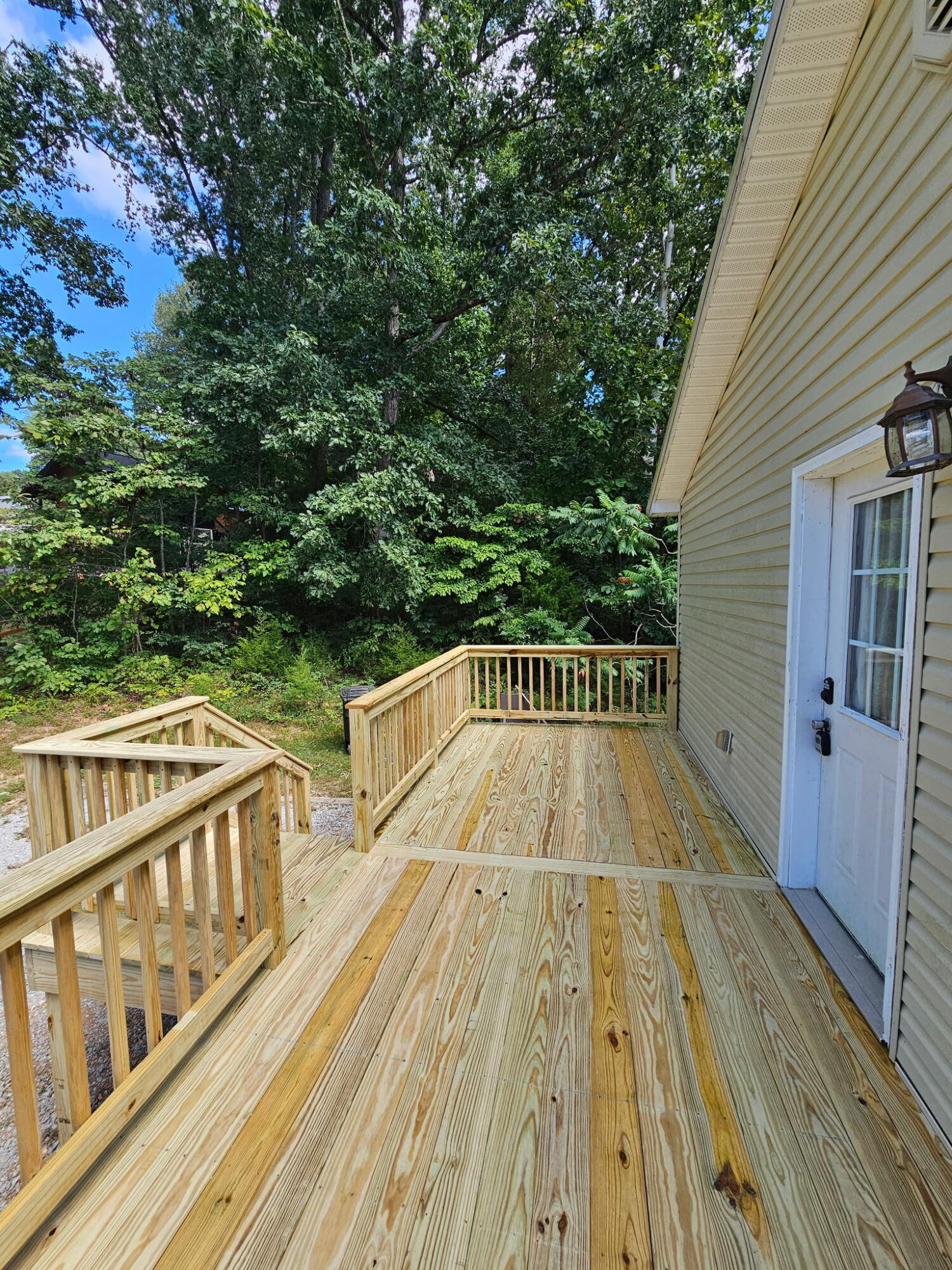 785 Rockcastle Lakeshore Drive Property Photo 12
